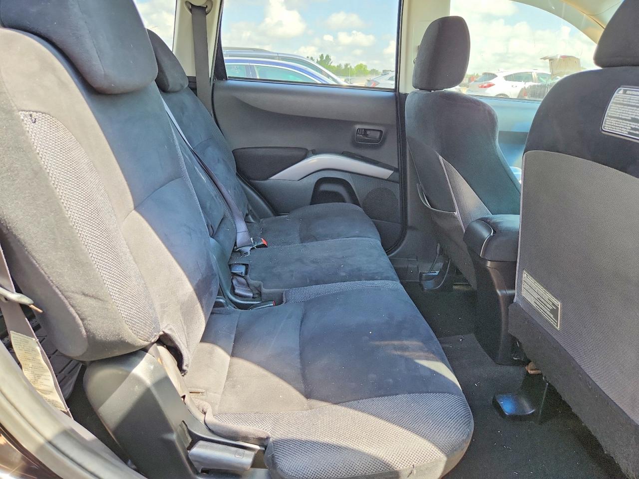 2007 Mitsubishi Outlander Es Black vin: JA4MS31X67Z010184