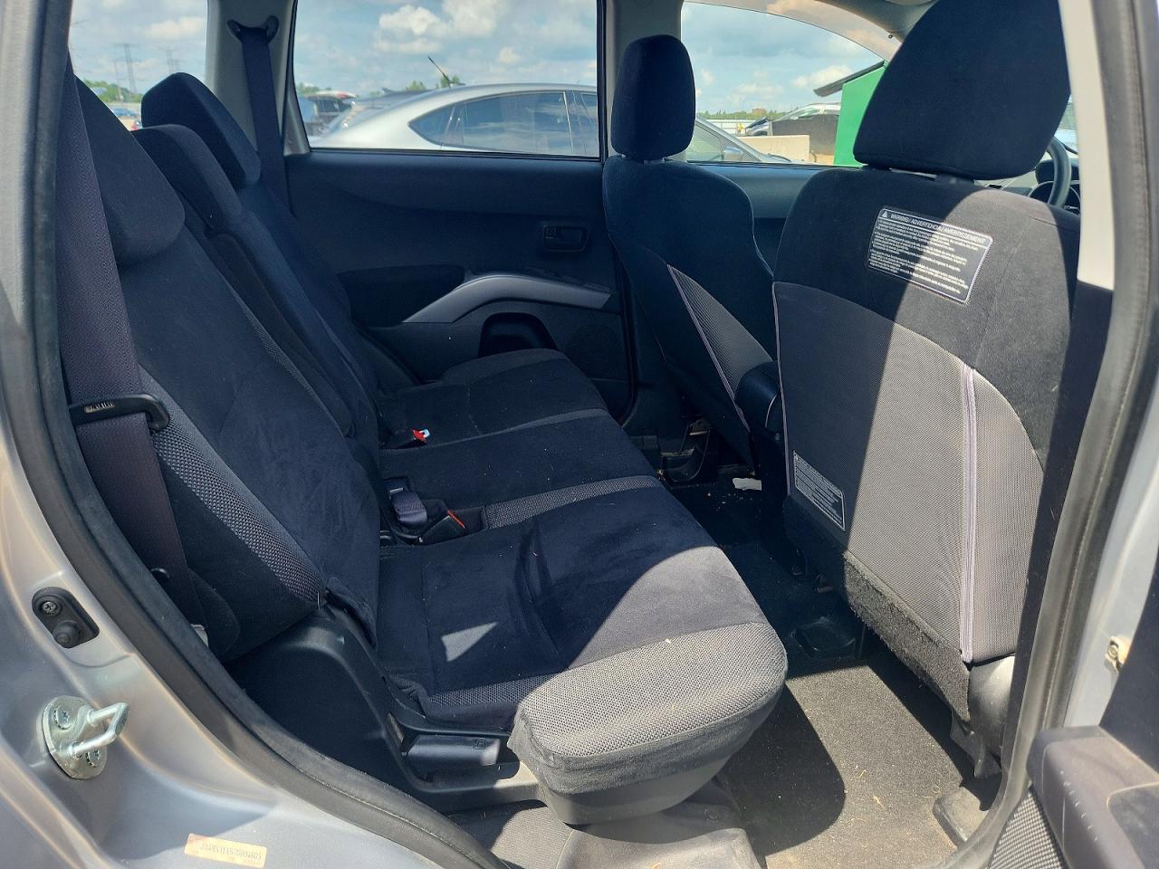 2007 Mitsubishi Outlander Es Silver vin: JA4MS31X87U004805