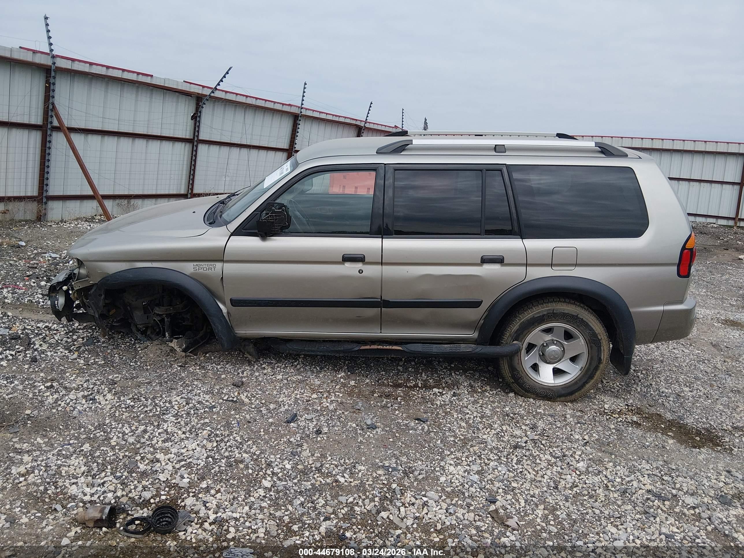 2004 Mitsubishi Montero Sport Ls Gold vin: JA4MT21R44J002412