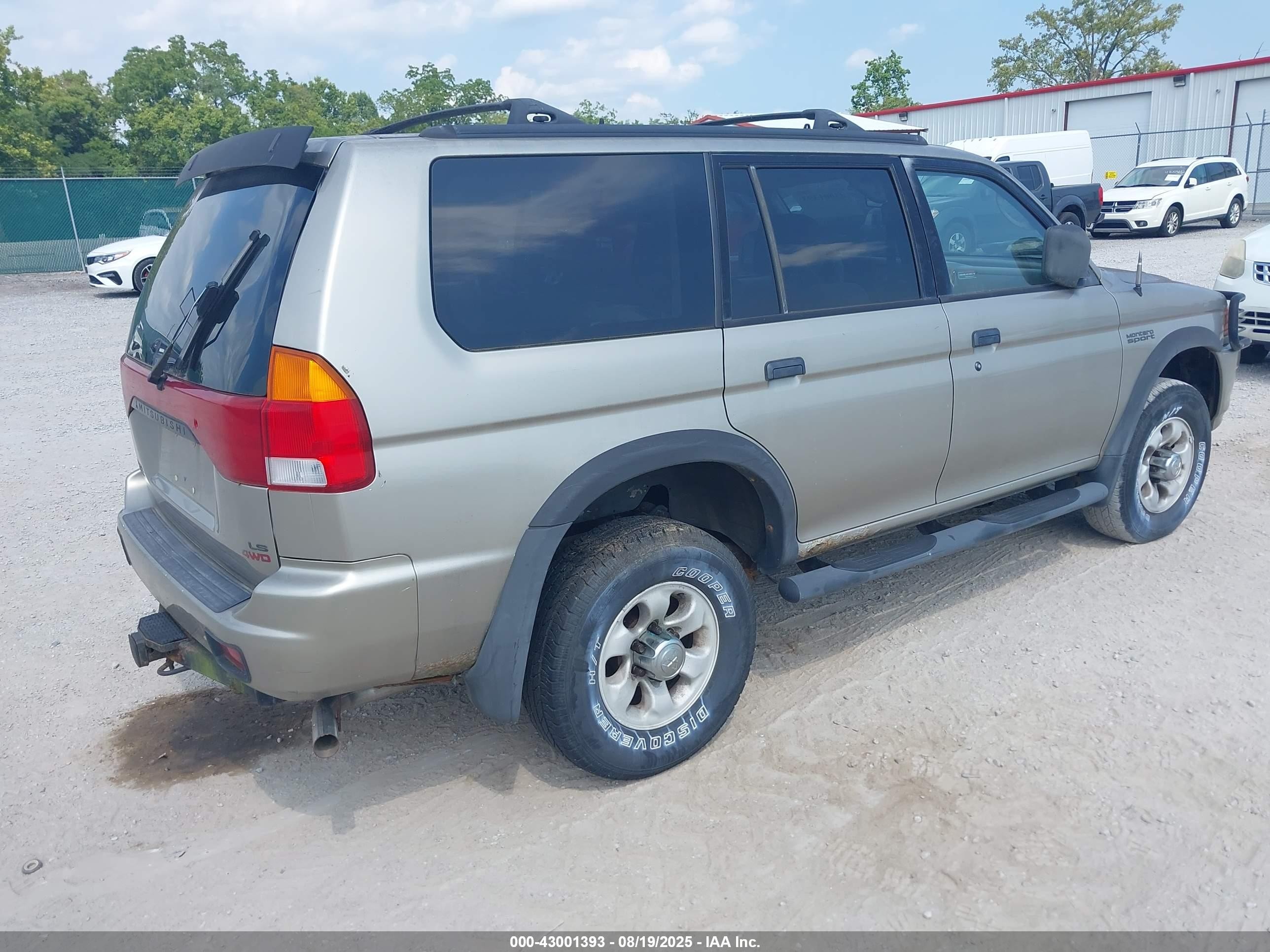 1999 Mitsubishi Montero Sport Ls/xls Silver vin: JA4MT31H1XP045121
