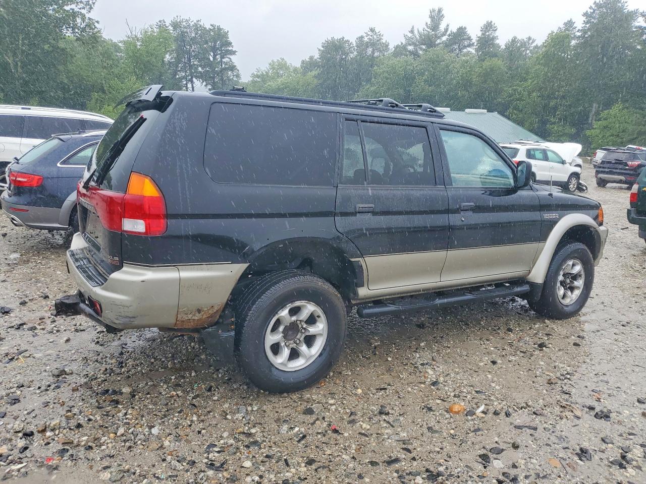 1999 Mitsubishi Montero Sport Ls Black vin: JA4MT31H3XP011472