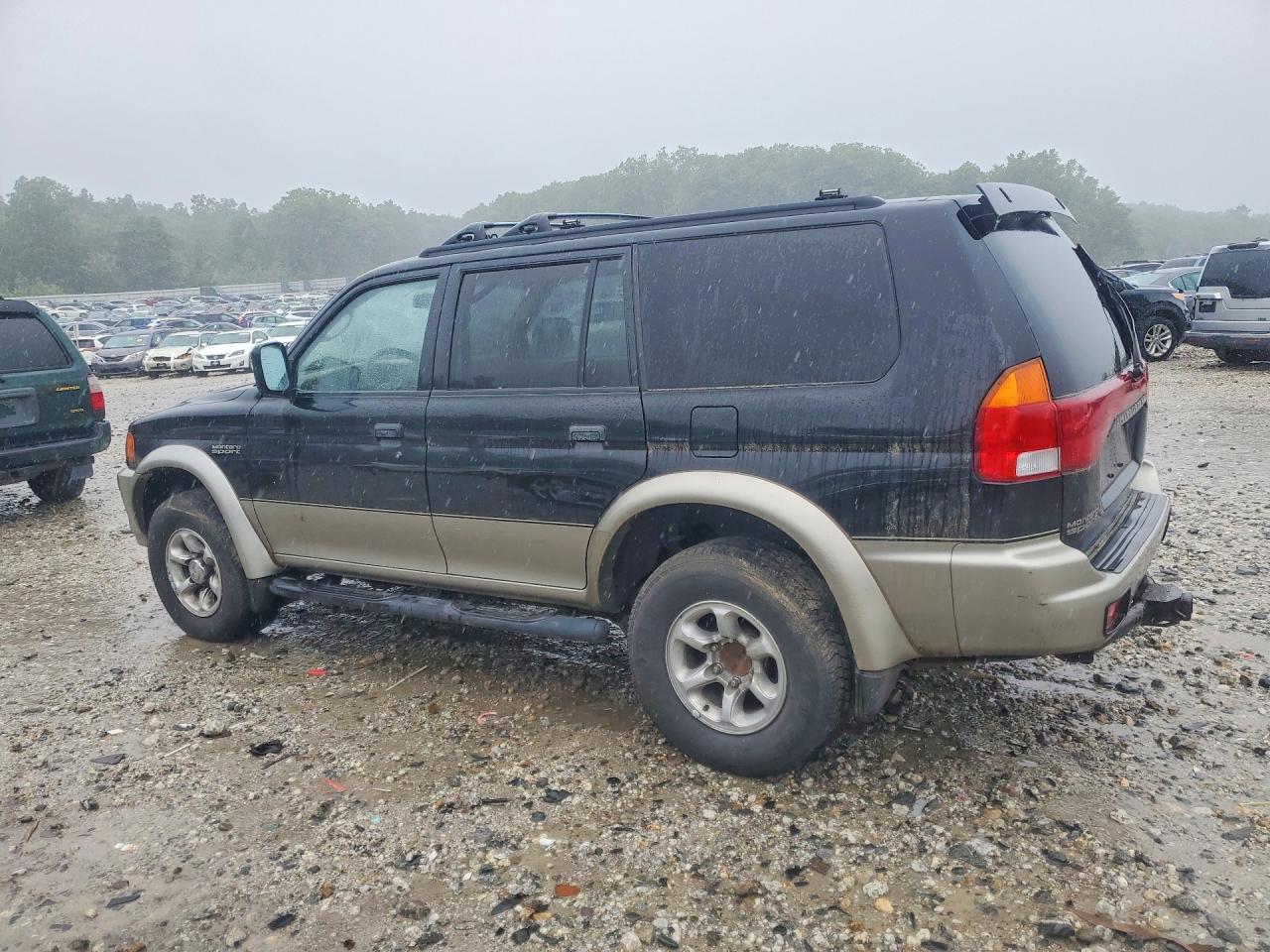 1999 Mitsubishi Montero Sport Ls Black vin: JA4MT31H3XP011472