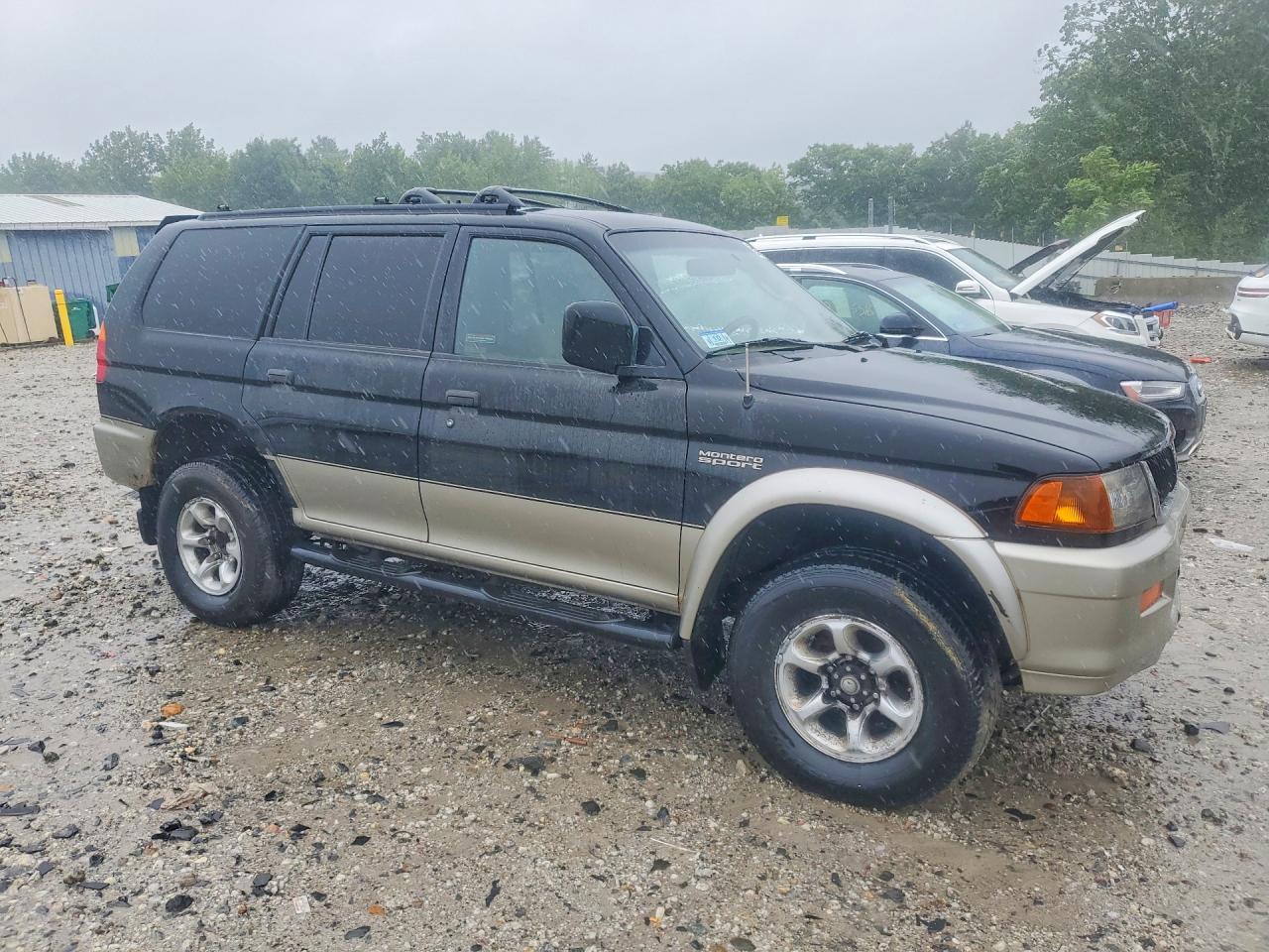 1999 Mitsubishi Montero Sport Ls Black vin: JA4MT31H3XP011472