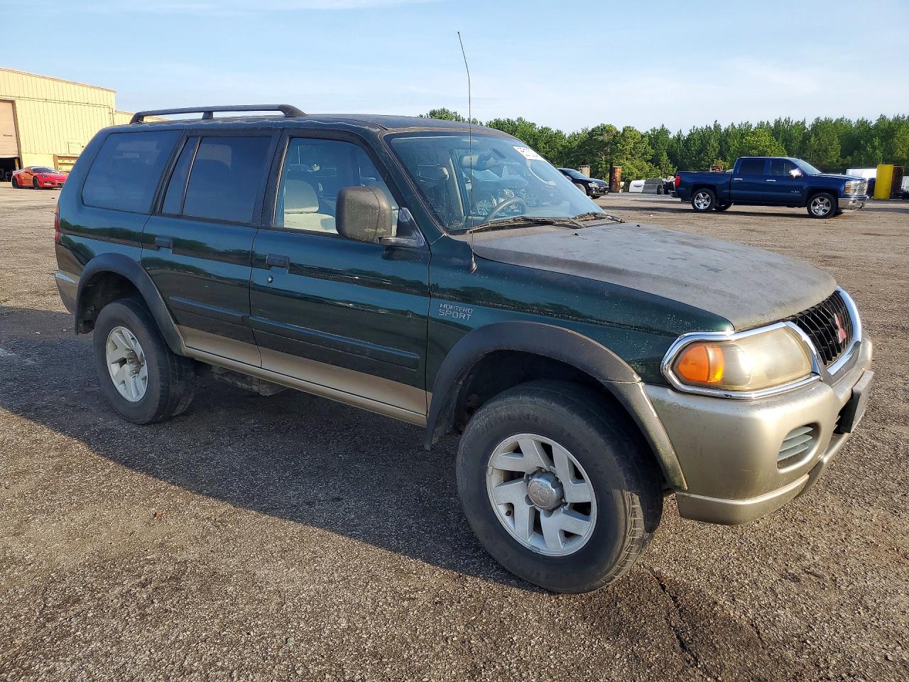 2001 Mitsubishi Montero Sport Xls Green vin: JA4MT31H41P054449