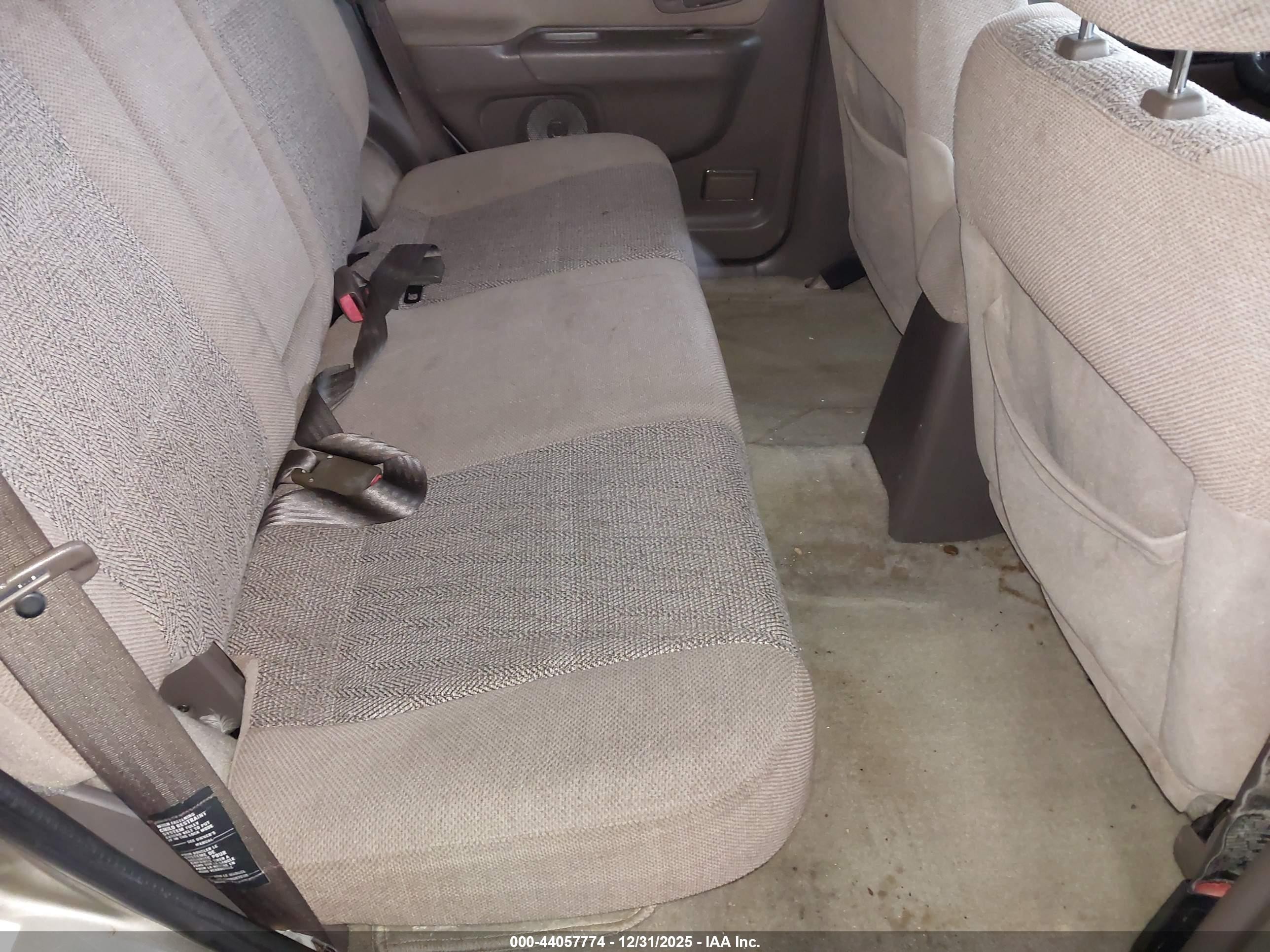 1999 Mitsubishi Montero Sport Ls/xls Gold vin: JA4MT31H4XP032685