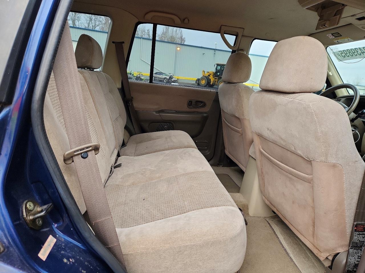 2000 Mitsubishi Montero Blue vin: JA4MT31H4YP064165