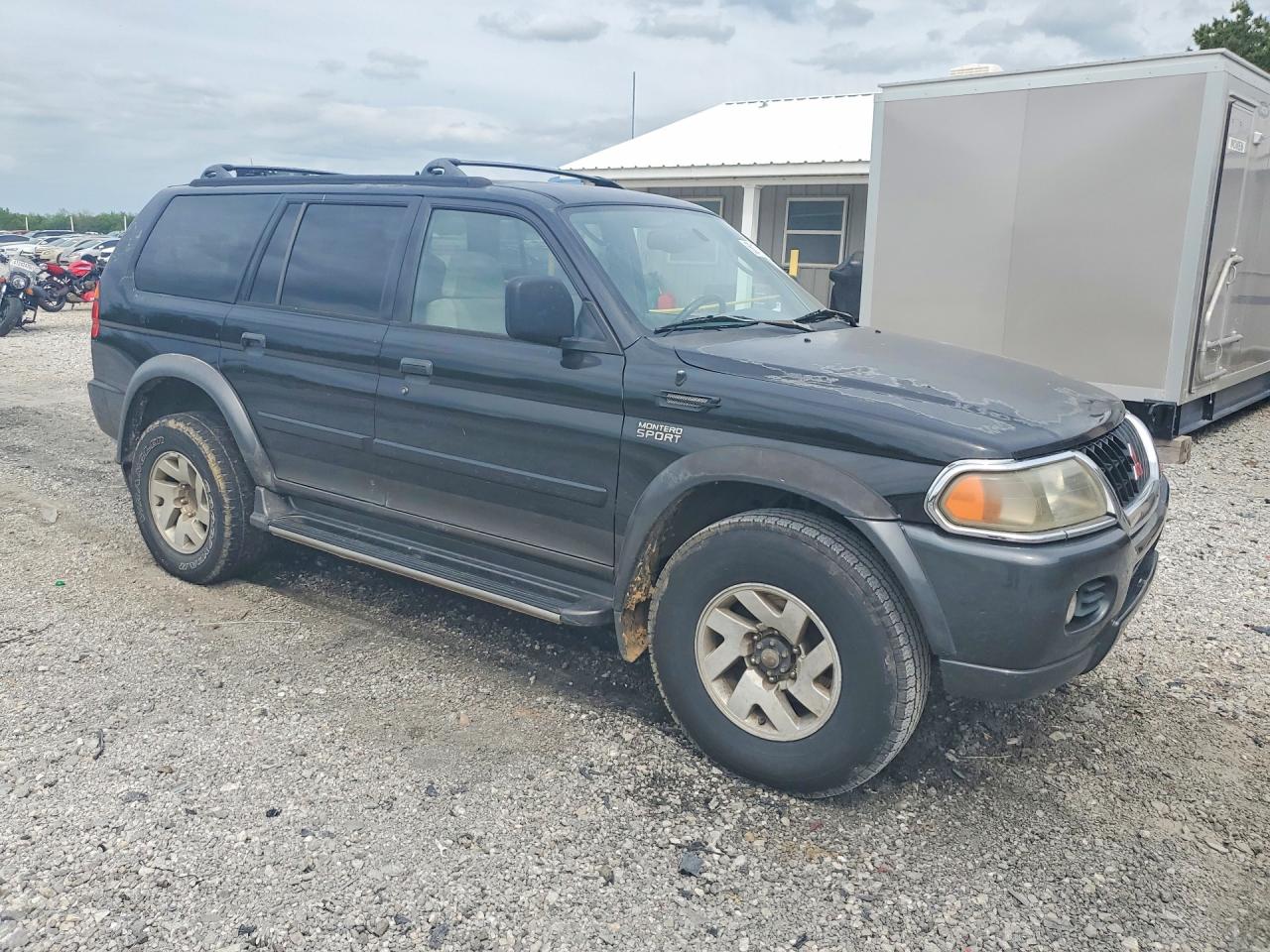 2000 Mitsubishi Montero Sport Ls Black vin: JA4MT31H4YP811523