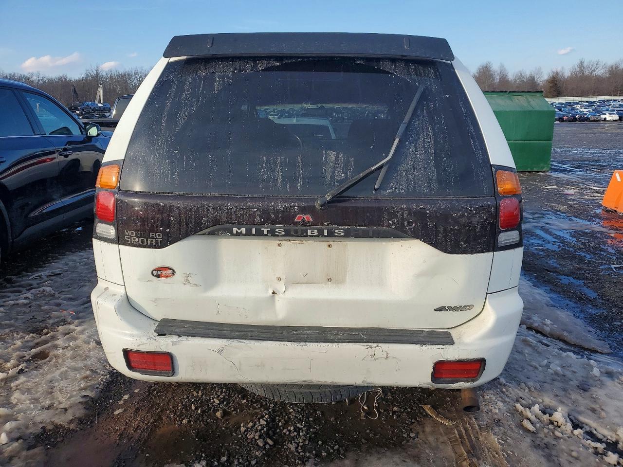 2000 Mitsubishi Montero Sport Ls White vin: JA4MT31H7YP047313