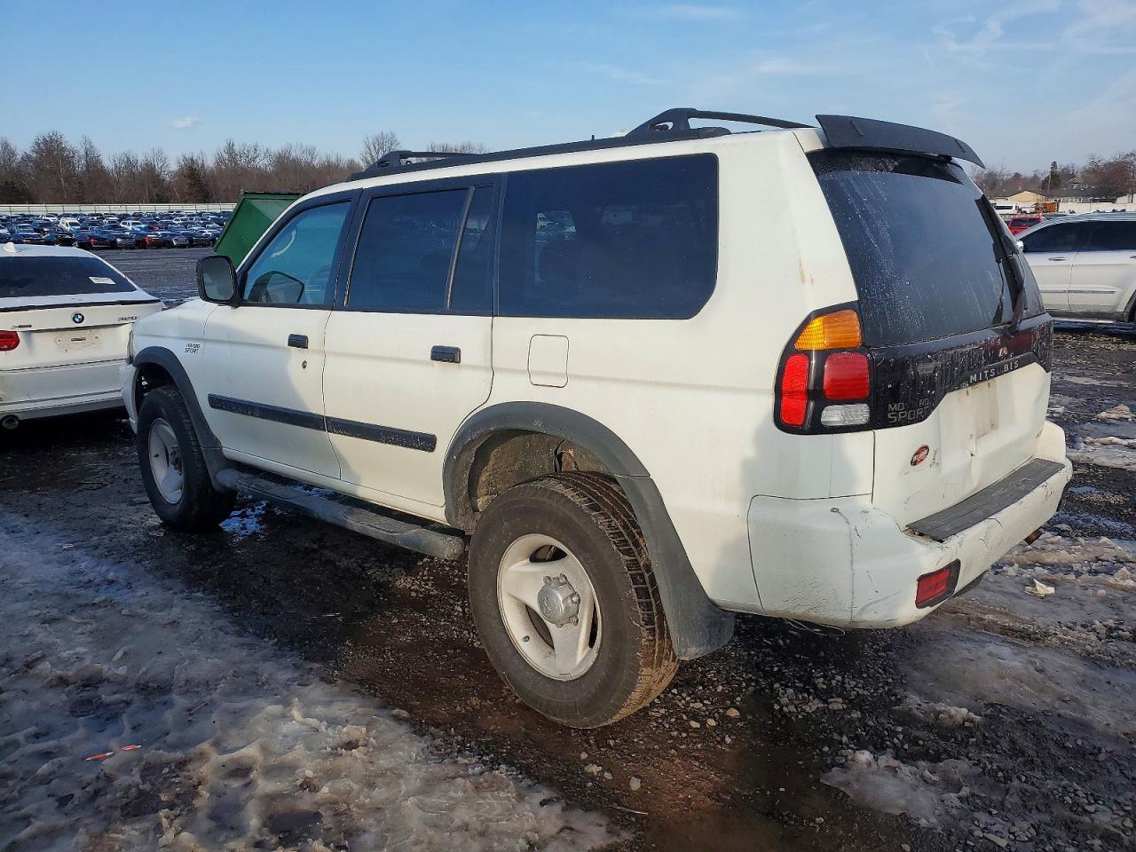2000 Mitsubishi Montero Sport Ls White vin: JA4MT31H7YP047313