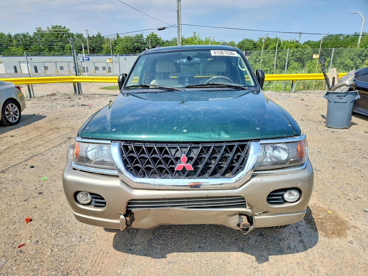2001 Mitsubishi Montero Sport Xls Green vin: JA4MT31HX1P031550