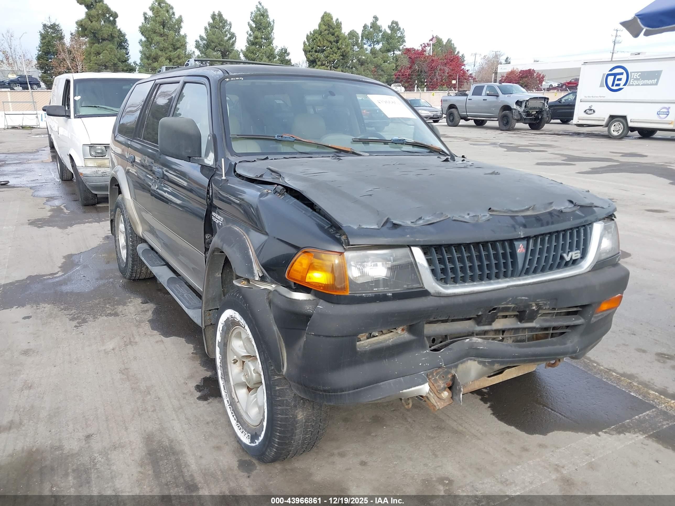 1998 Mitsubishi Montero Sport Ls Black vin: JA4MT31P6WP006921