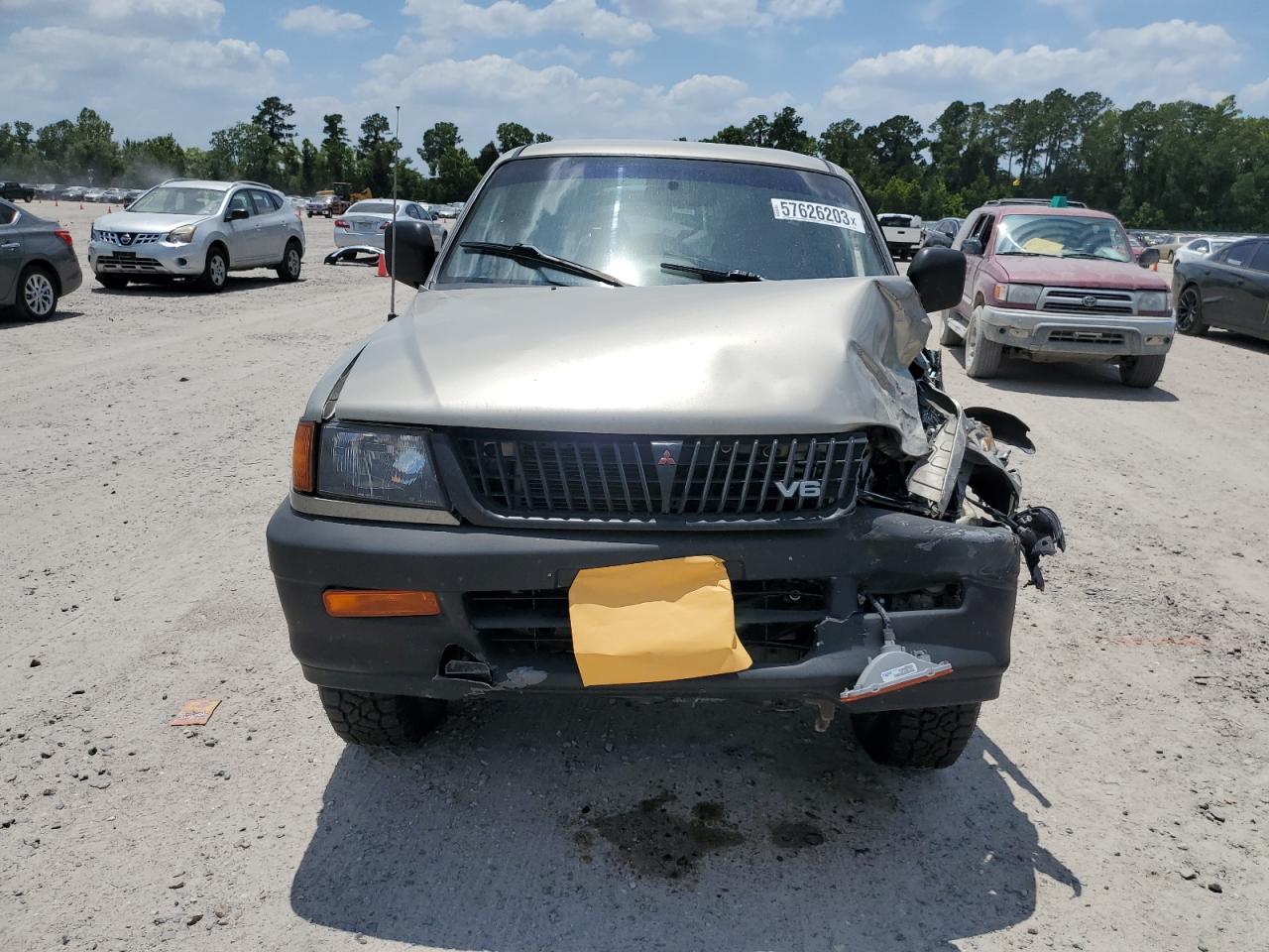 1998 Mitsubishi Montero Sport Ls Beige vin: JA4MT31P8WP016592