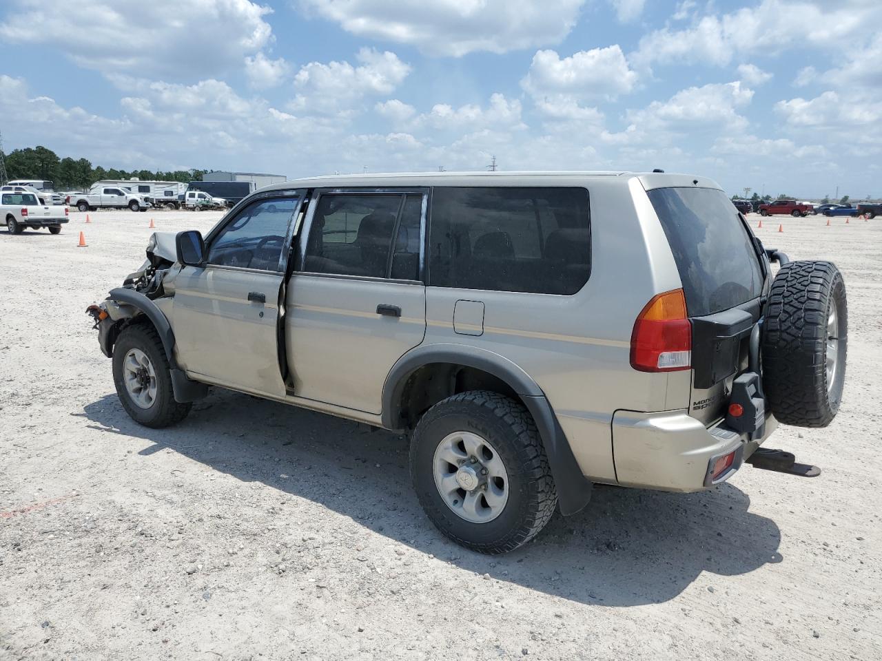 1998 Mitsubishi Montero Sport Ls Beige vin: JA4MT31P8WP016592