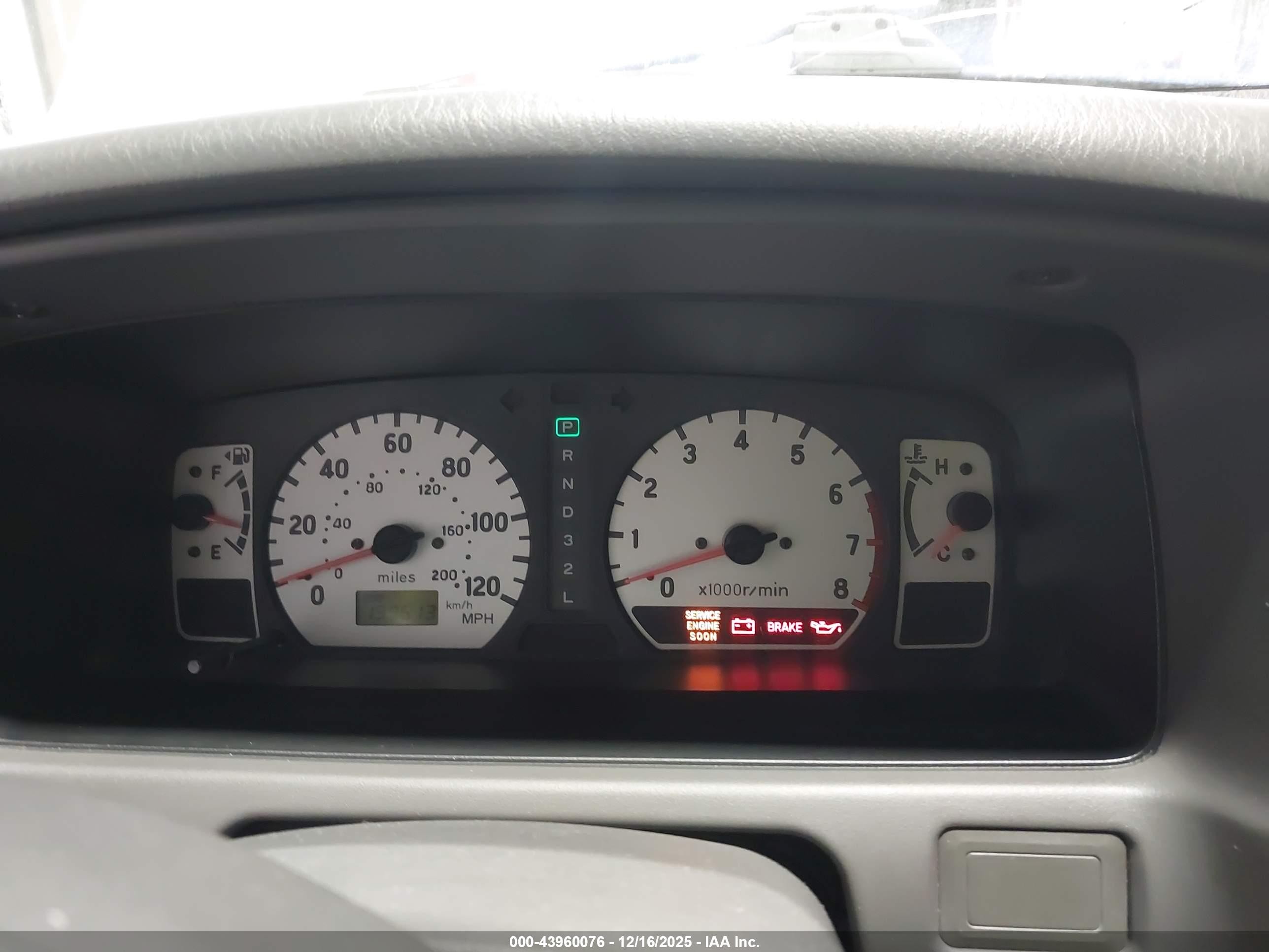 2002 Mitsubishi Montero Sport Xls Серый vin: JA4MT31R02J048547