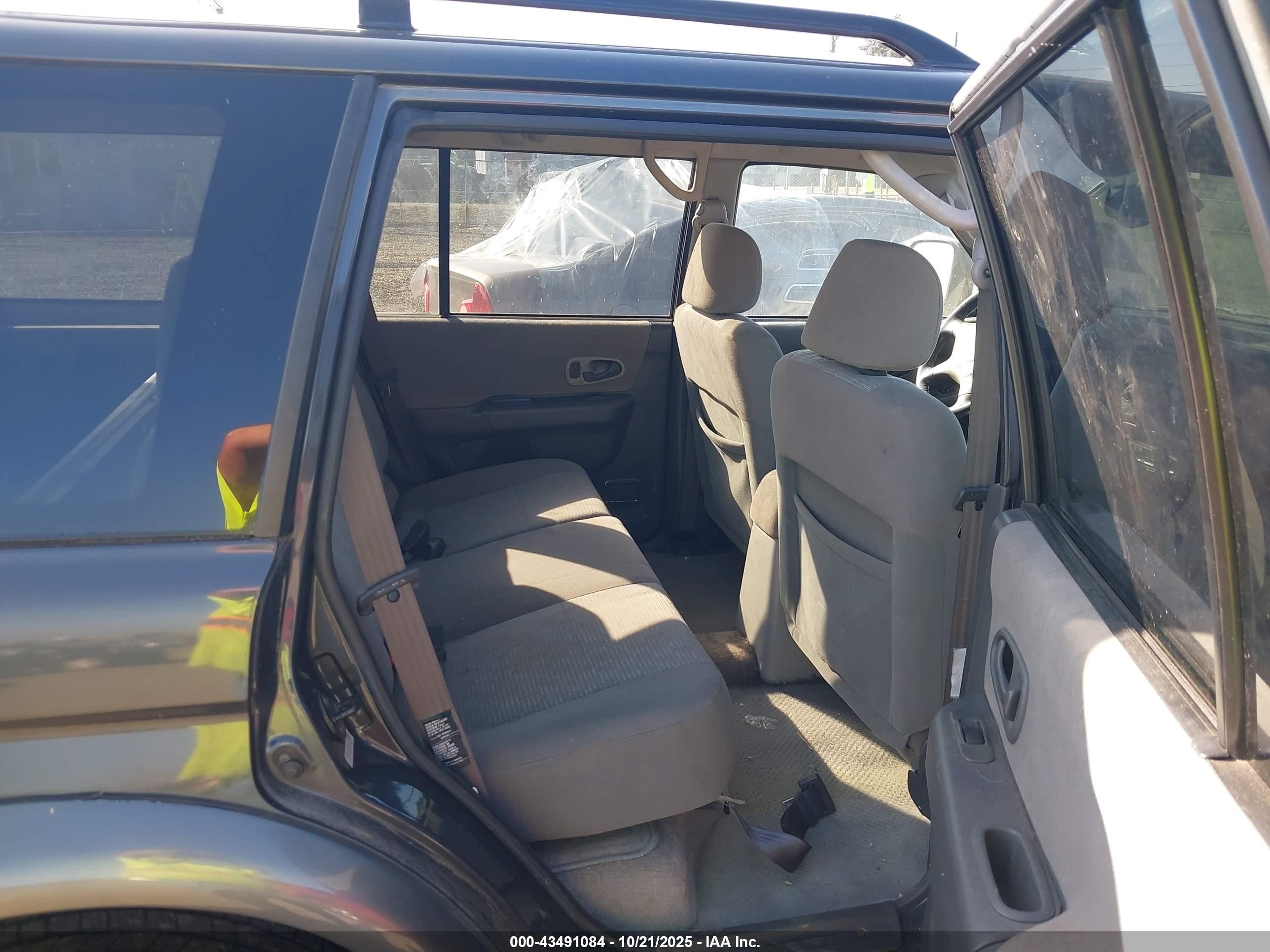 2002 Mitsubishi Montero Sport Xls Gray vin: JA4MT31R22P005227