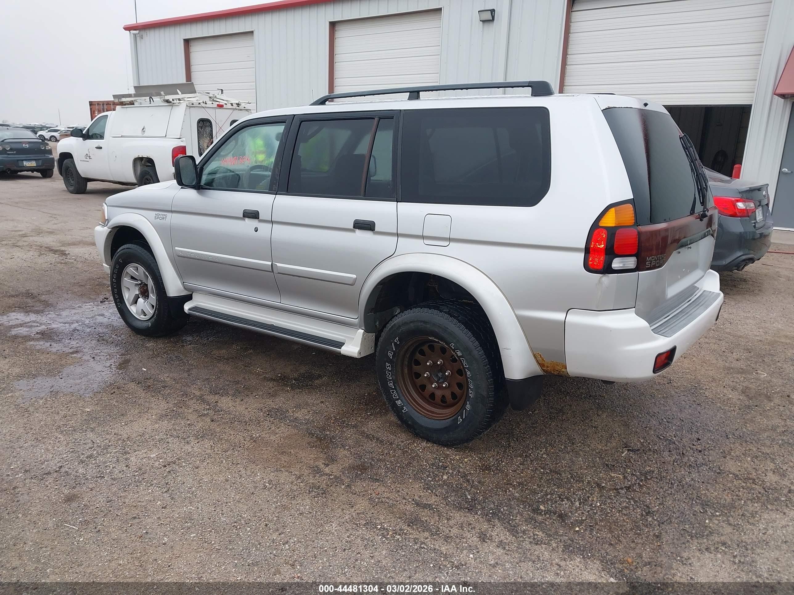2002 Mitsubishi Montero Sport Xls Silver vin: JA4MT31R42P013054