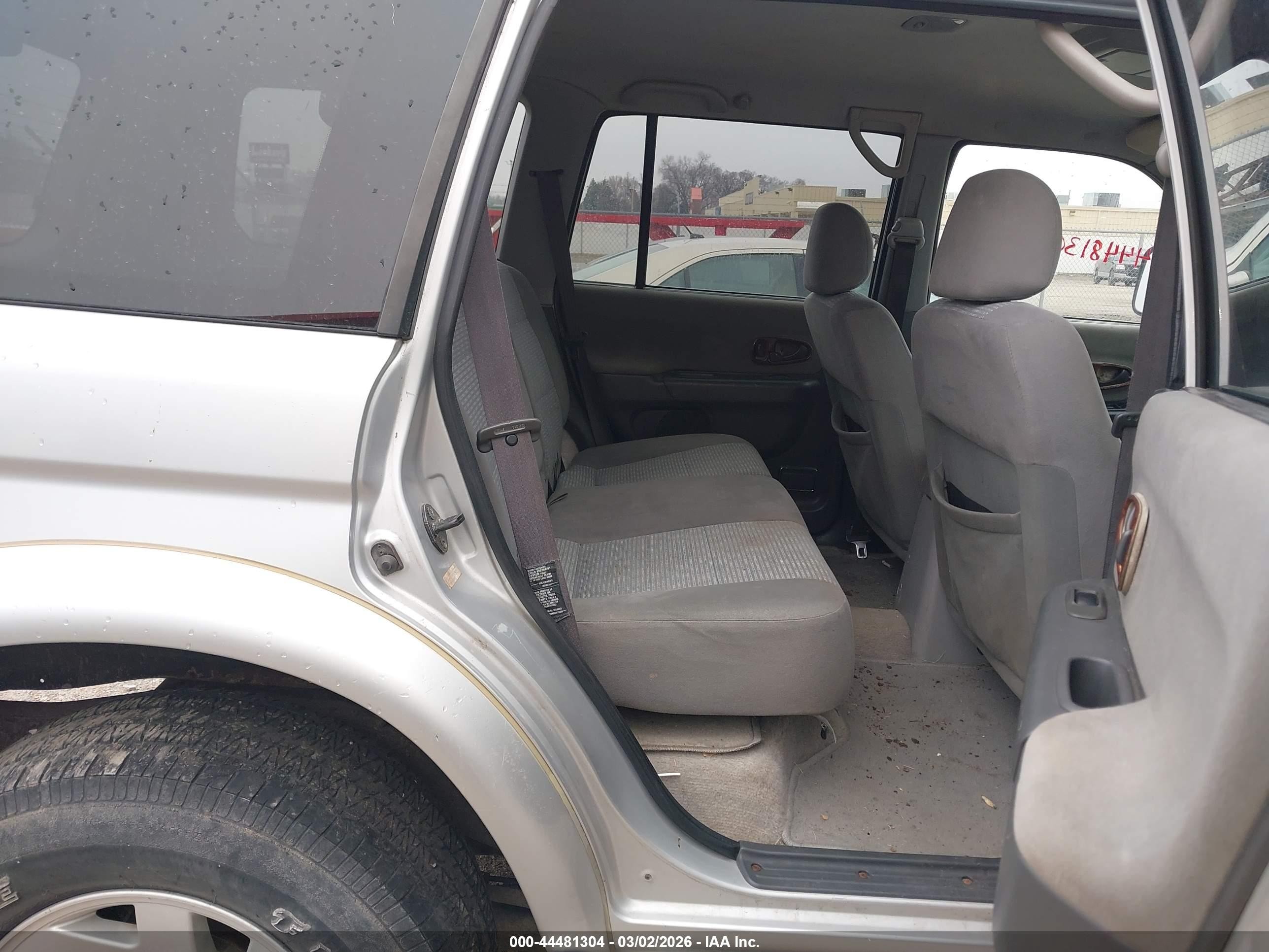 2002 Mitsubishi Montero Sport Xls Silver vin: JA4MT31R42P013054