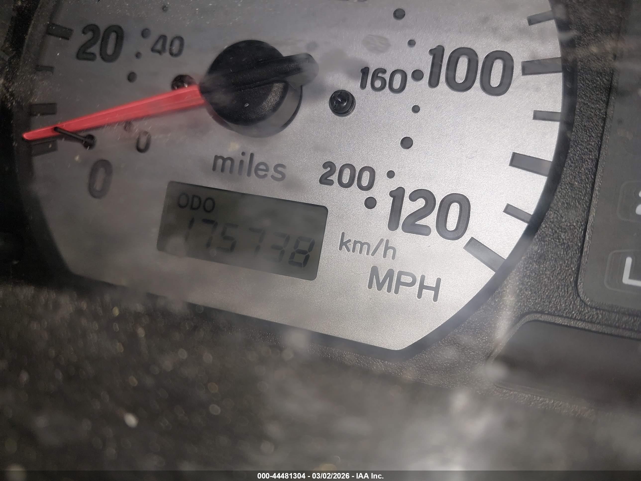 2002 Mitsubishi Montero Sport Xls Silver vin: JA4MT31R42P013054