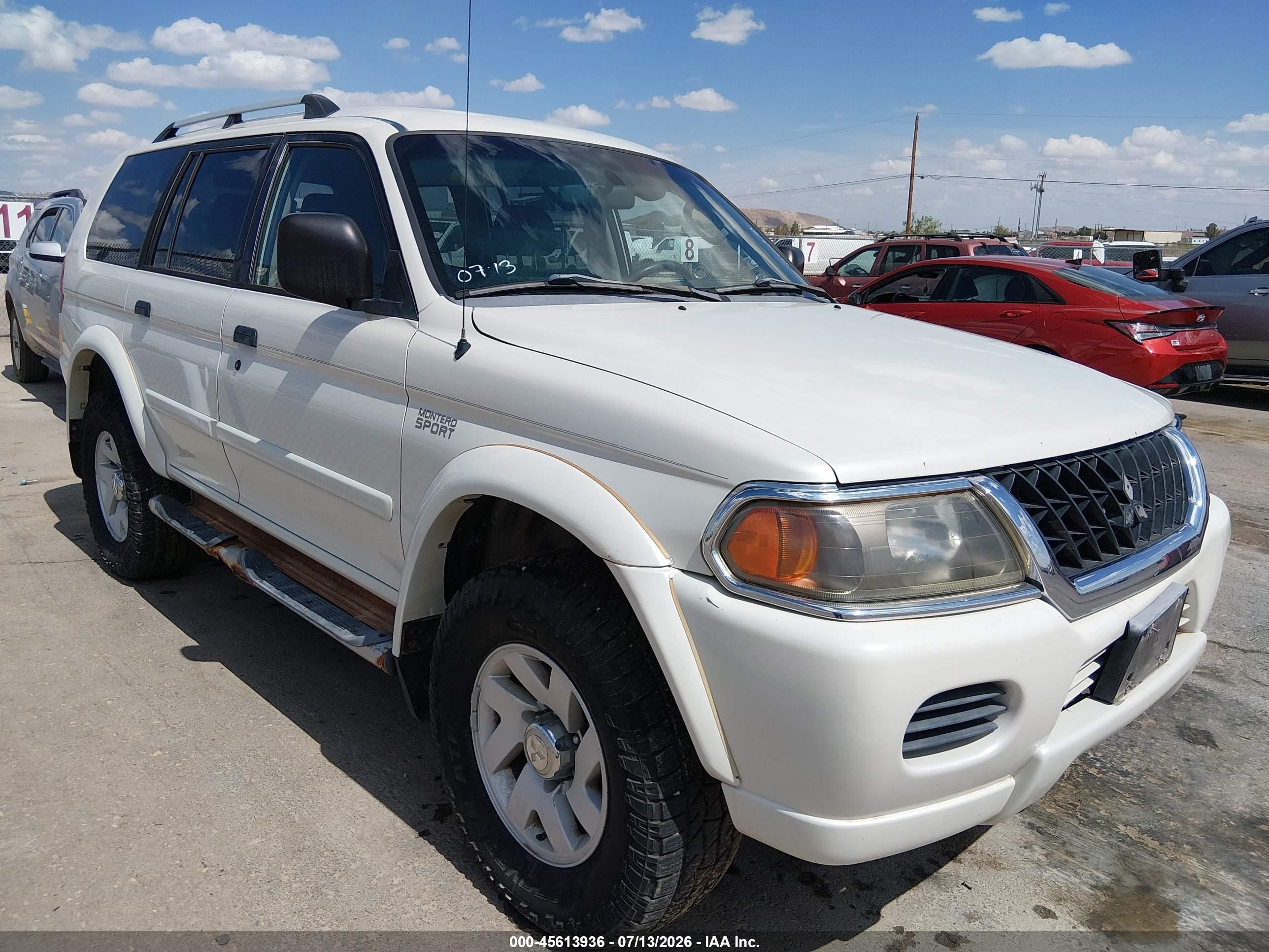 2004 Mitsubishi Montero Sport Xls Белый vin: JA4MT31R44J008068