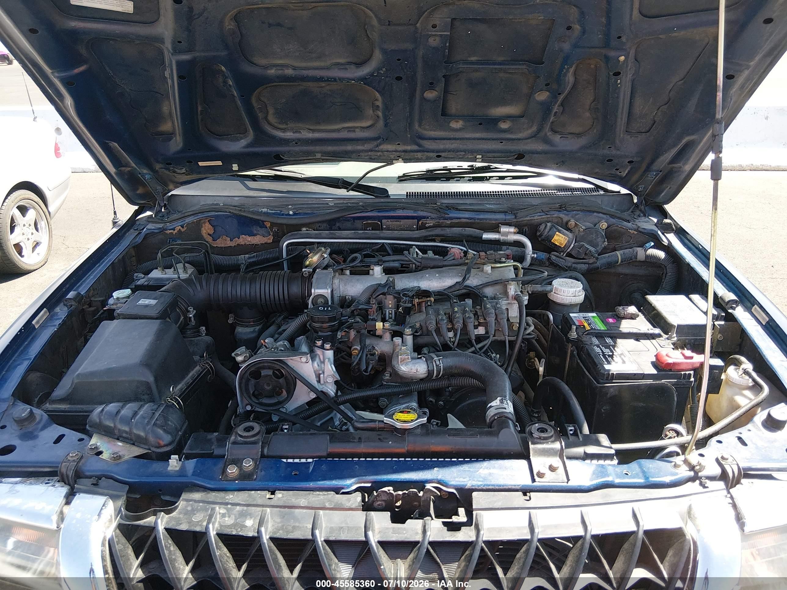 2002 Mitsubishi Montero Sport Xls Blue vin: JA4MT31R52J045899