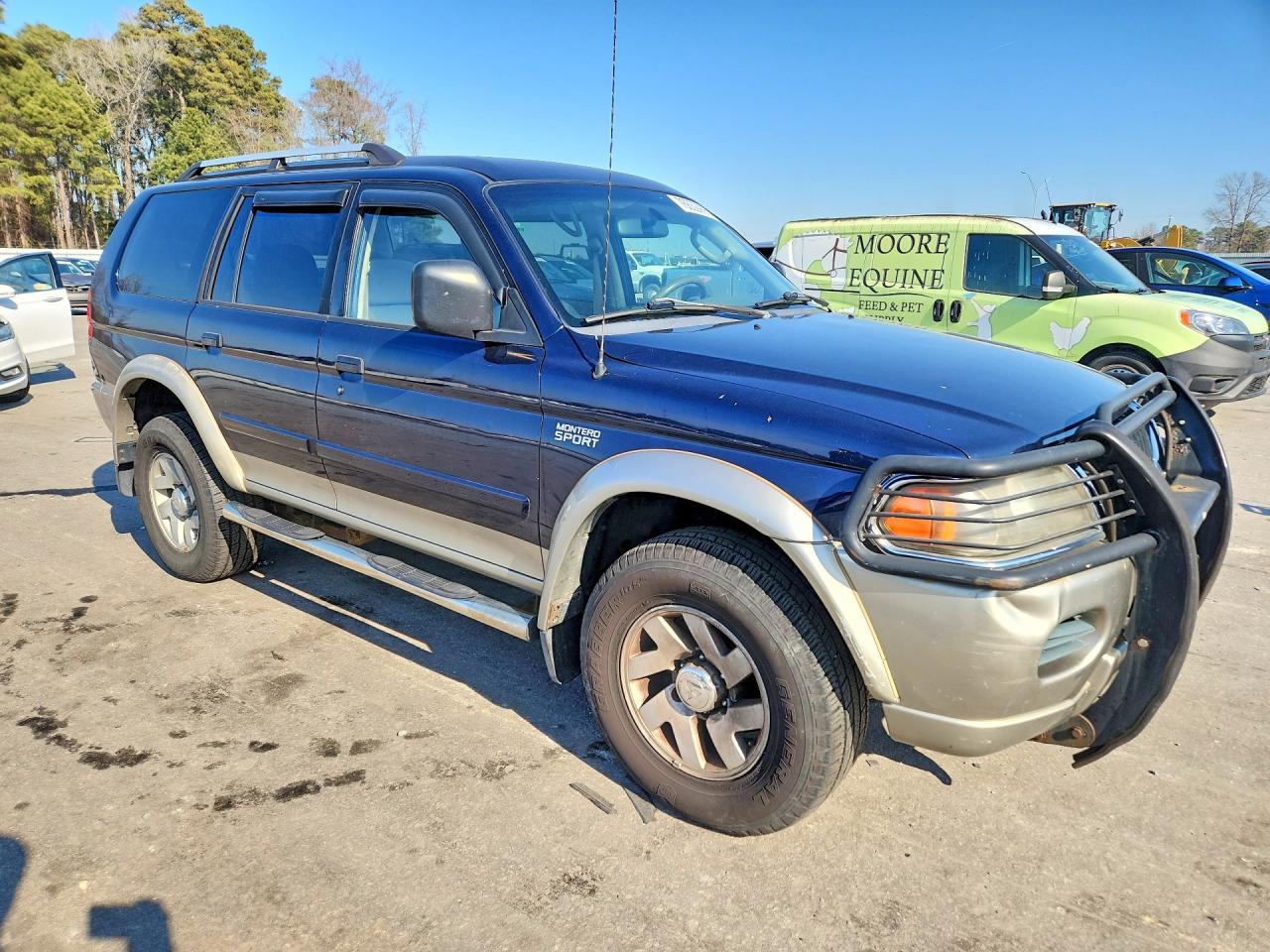 2004 Mitsubishi Montero Sport Xls Blue vin: JA4MT31R74J008033