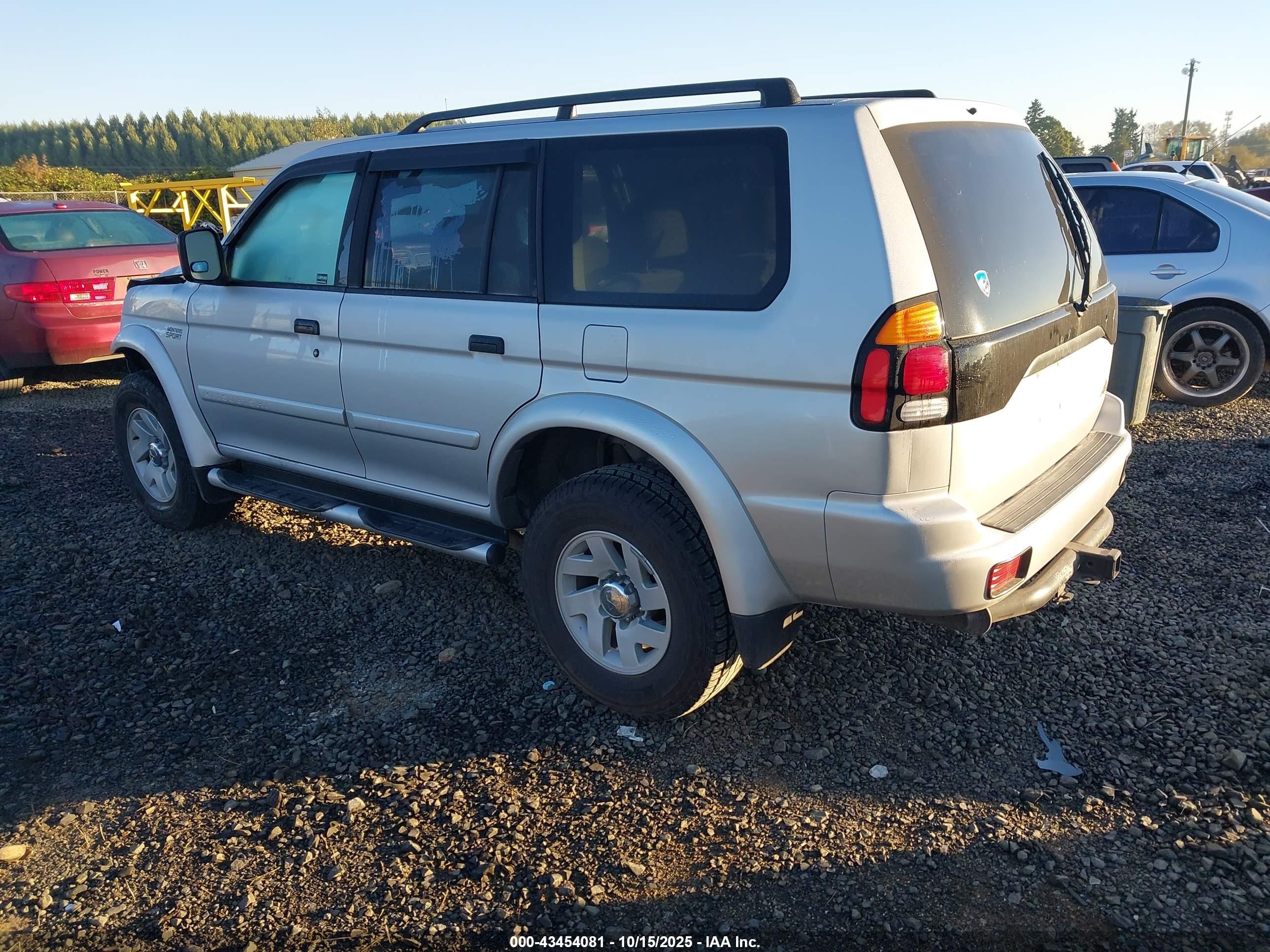 2002 Mitsubishi Montero Sport Xls Silver vin: JA4MT31R92J045453