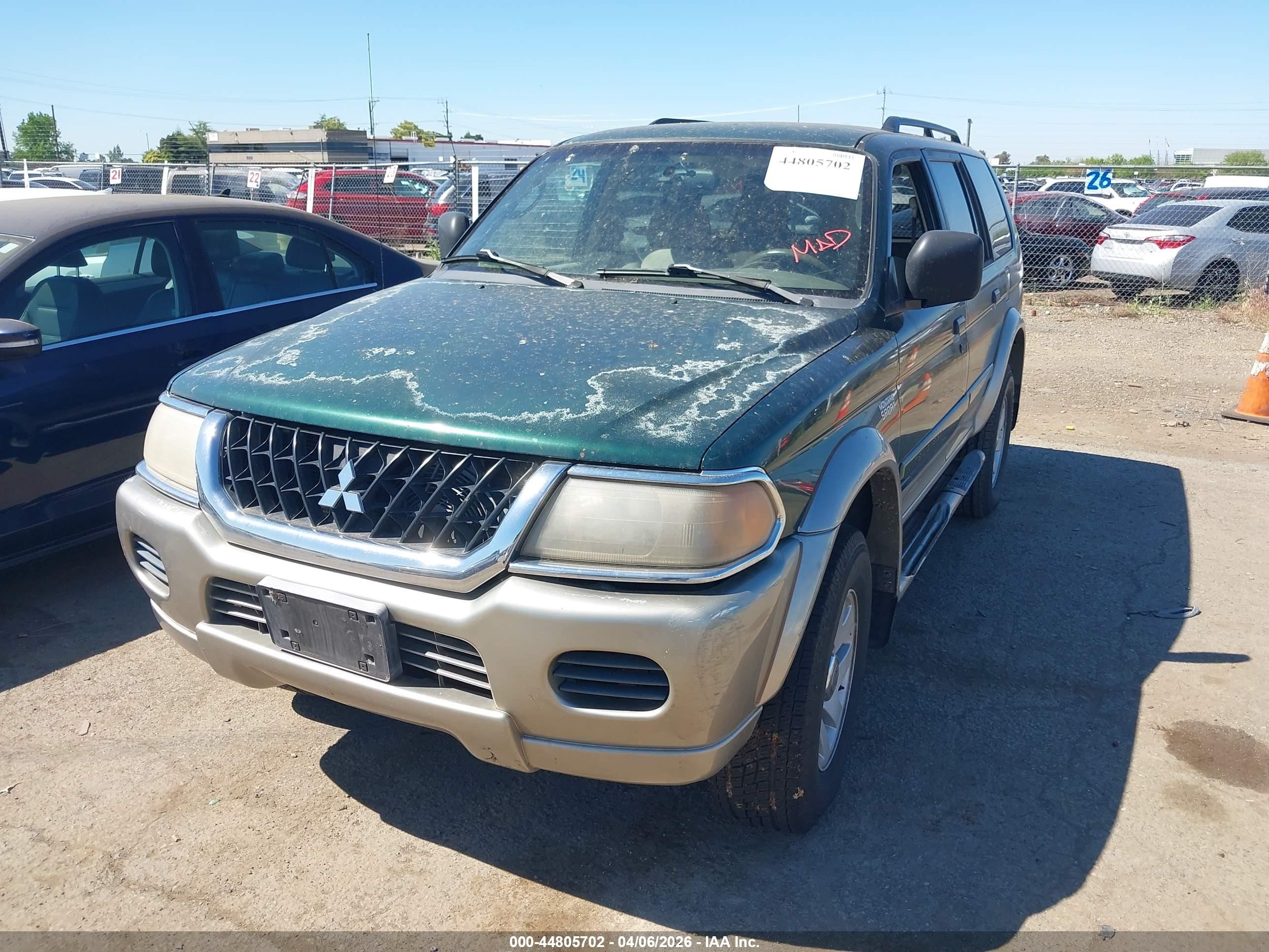2002 Mitsubishi Montero Sport Xls Green vin: JA4MT31RX2P010756