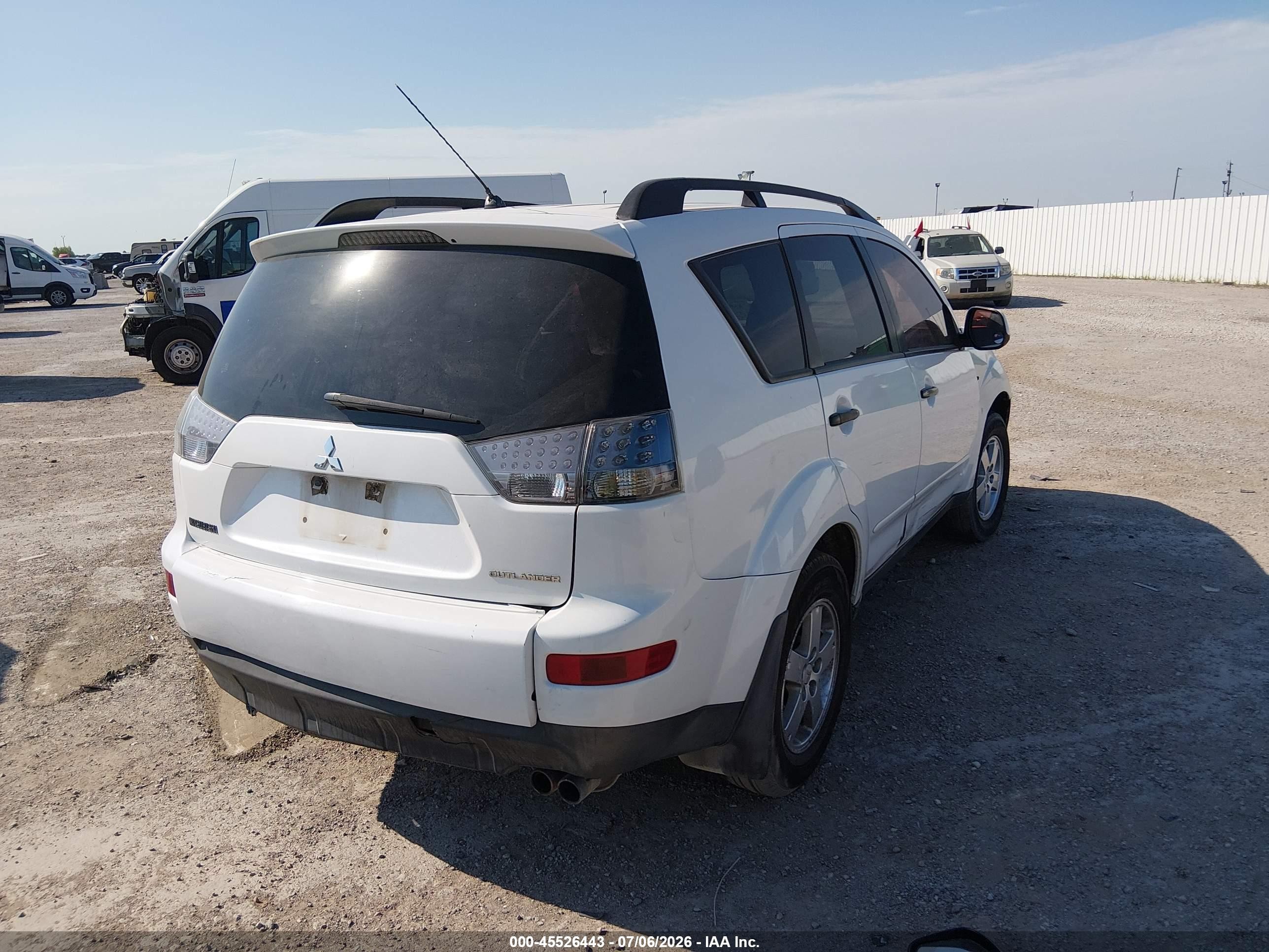 2007 Mitsubishi Outlander Ls White vin: JA4MT31X47Z001626