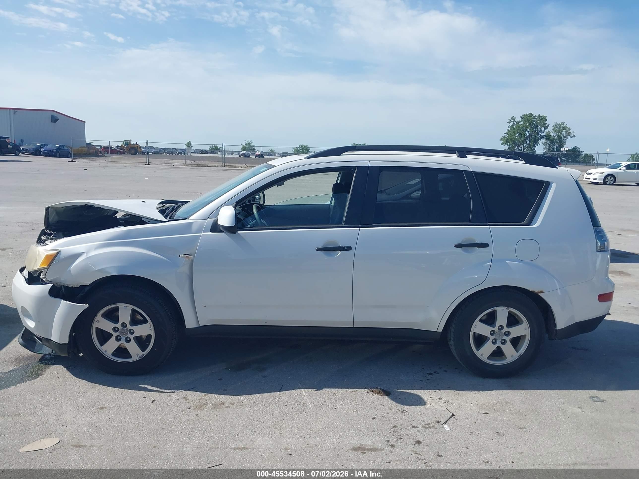 2007 Mitsubishi Outlander Ls White vin: JA4MT31X77Z015701