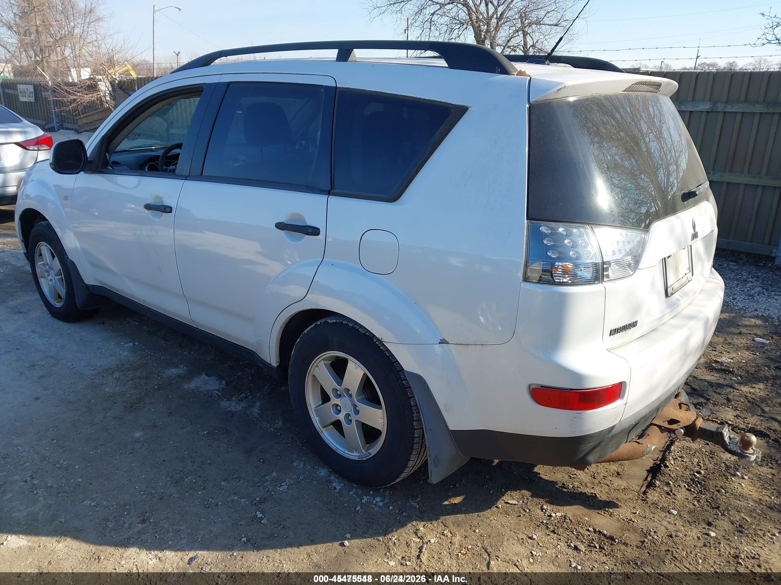 2007 Mitsubishi Outlander Ls White vin: JA4MT31X87U012965