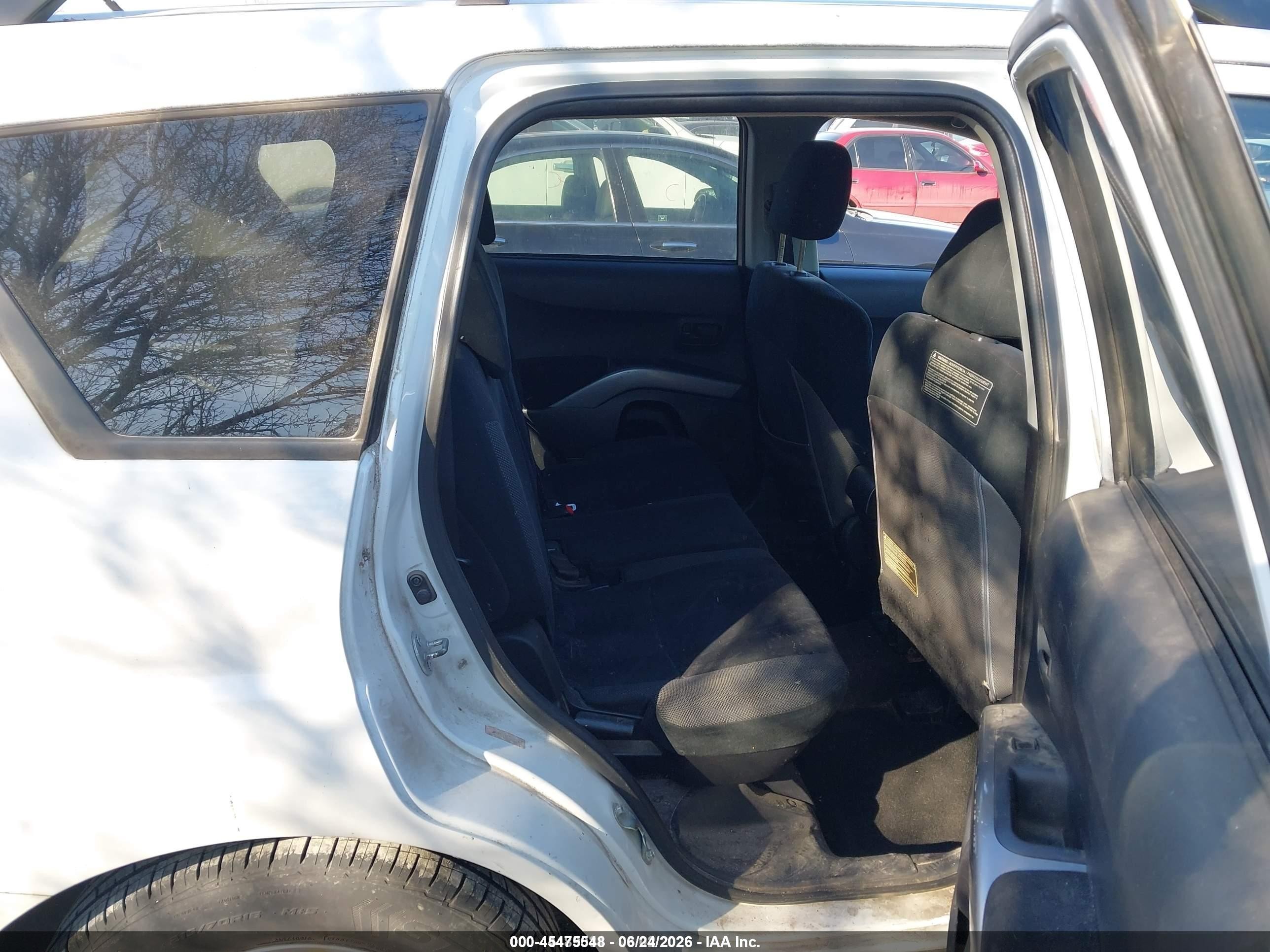 2007 Mitsubishi Outlander Ls White vin: JA4MT31X87U012965