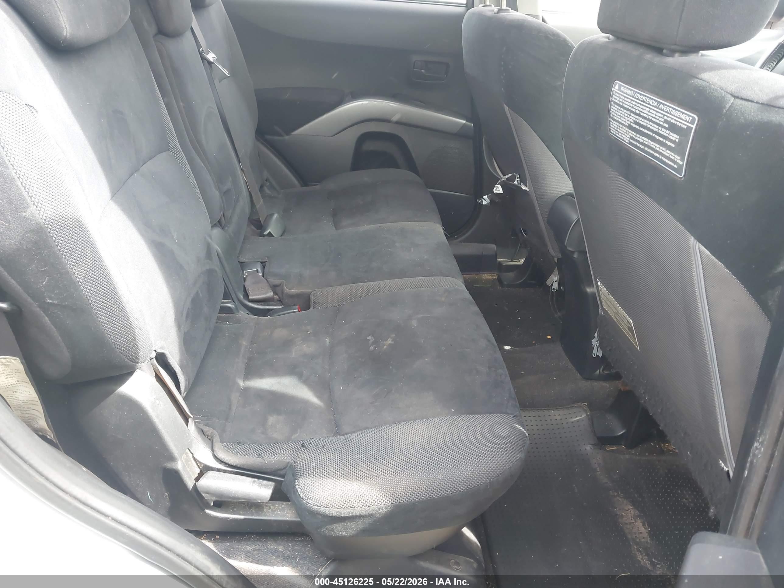 2007 Mitsubishi Outlander Ls Silver vin: JA4MT31X97Z002982