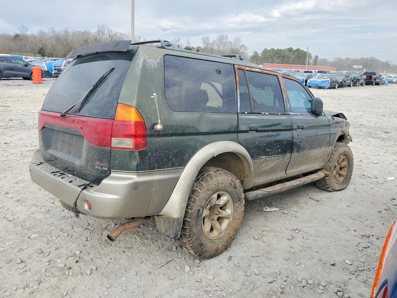 1997 Mitsubishi Montero Sport Xls Green vin: JA4MT41P2VP000473