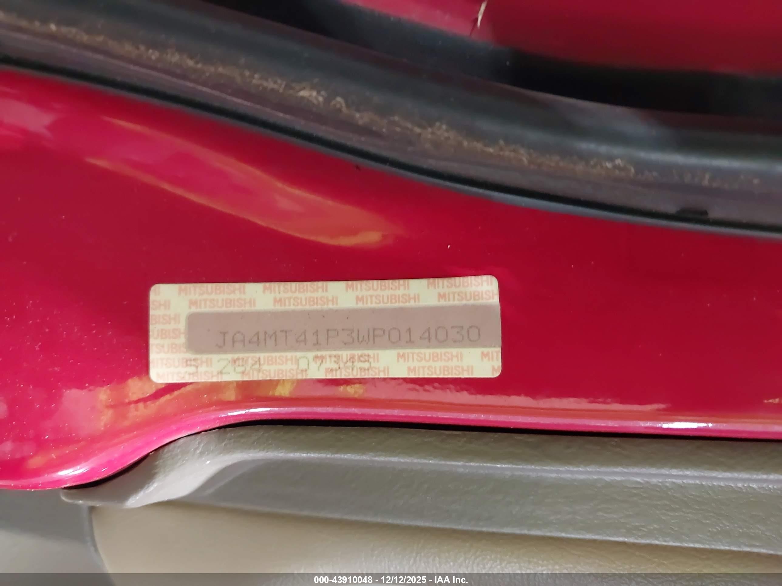 1998 Mitsubishi Montero Sport Xls Red vin: JA4MT41P3WP014030