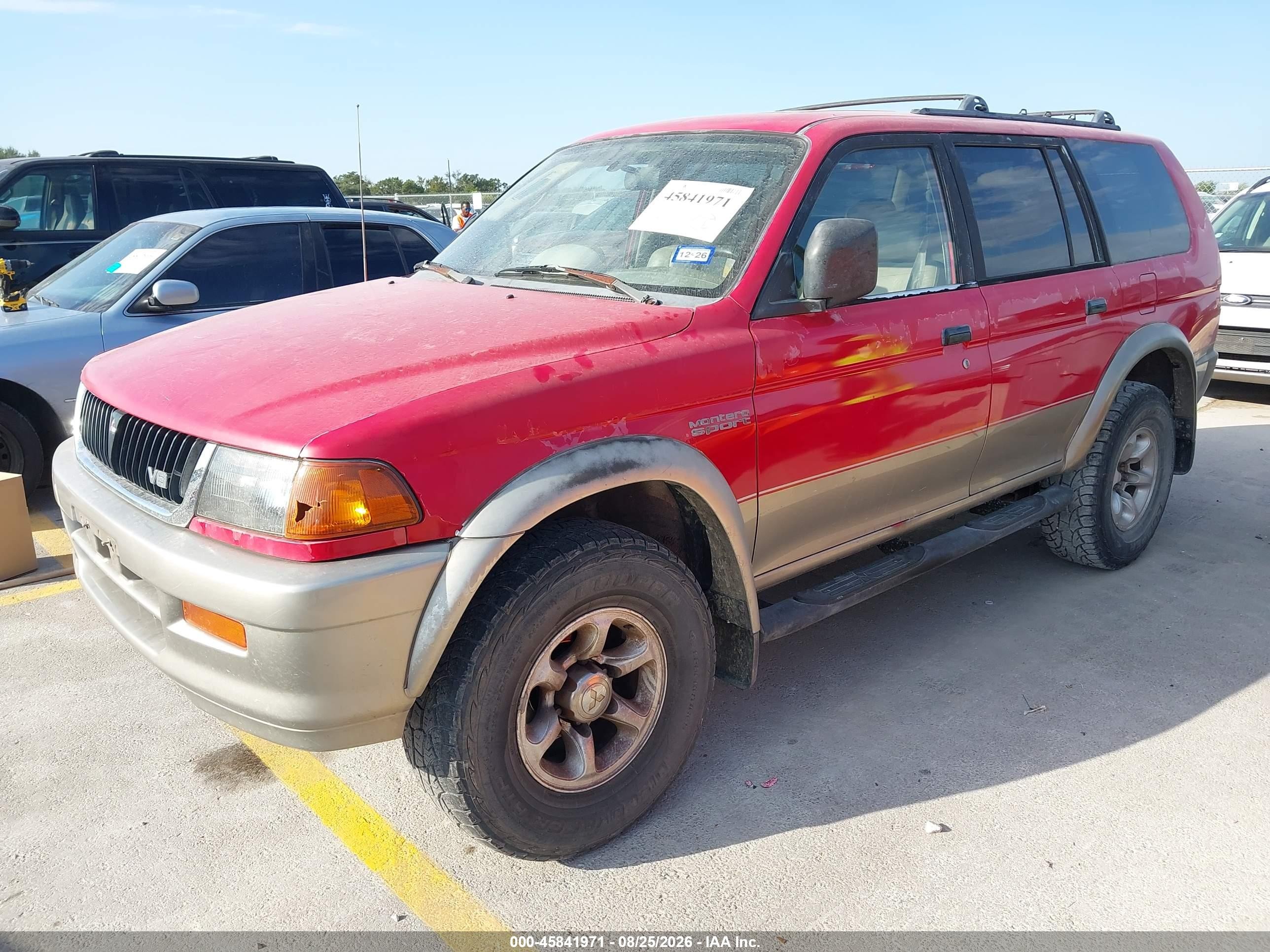 1998 Mitsubishi Montero Sport Xls Red vin: JA4MT41P8WP032538