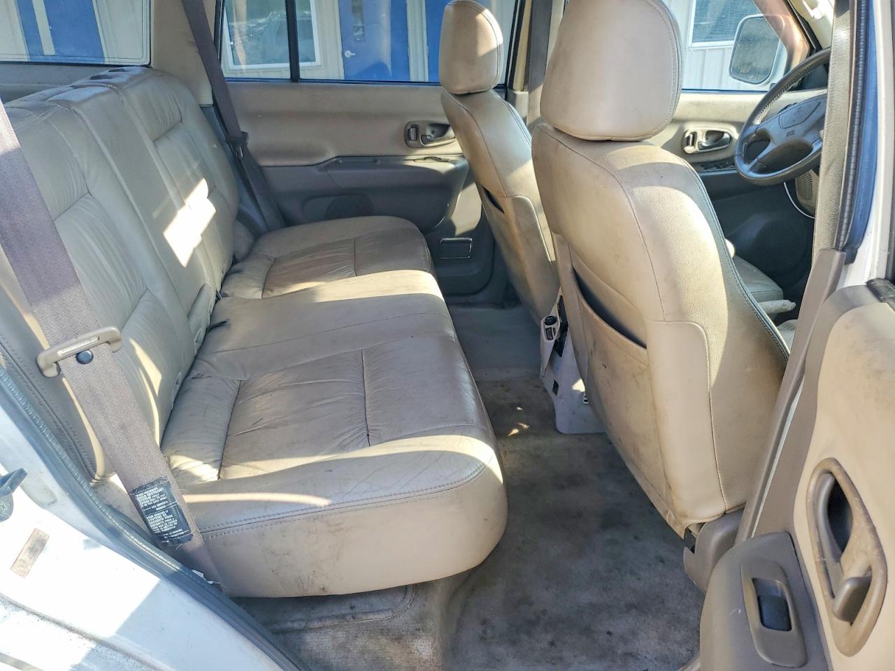 2000 Mitsubishi Montero Sport Limited White vin: JA4MT41R7YP037007