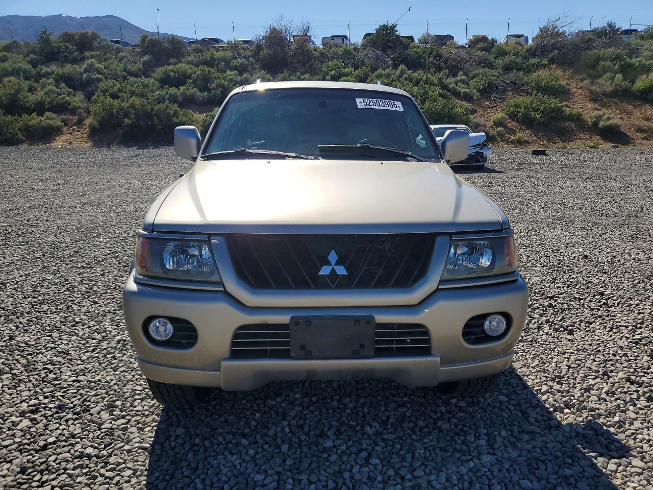 2002 Mitsubishi Montero Sport Limited Gold vin: JA4MT41R92J051095