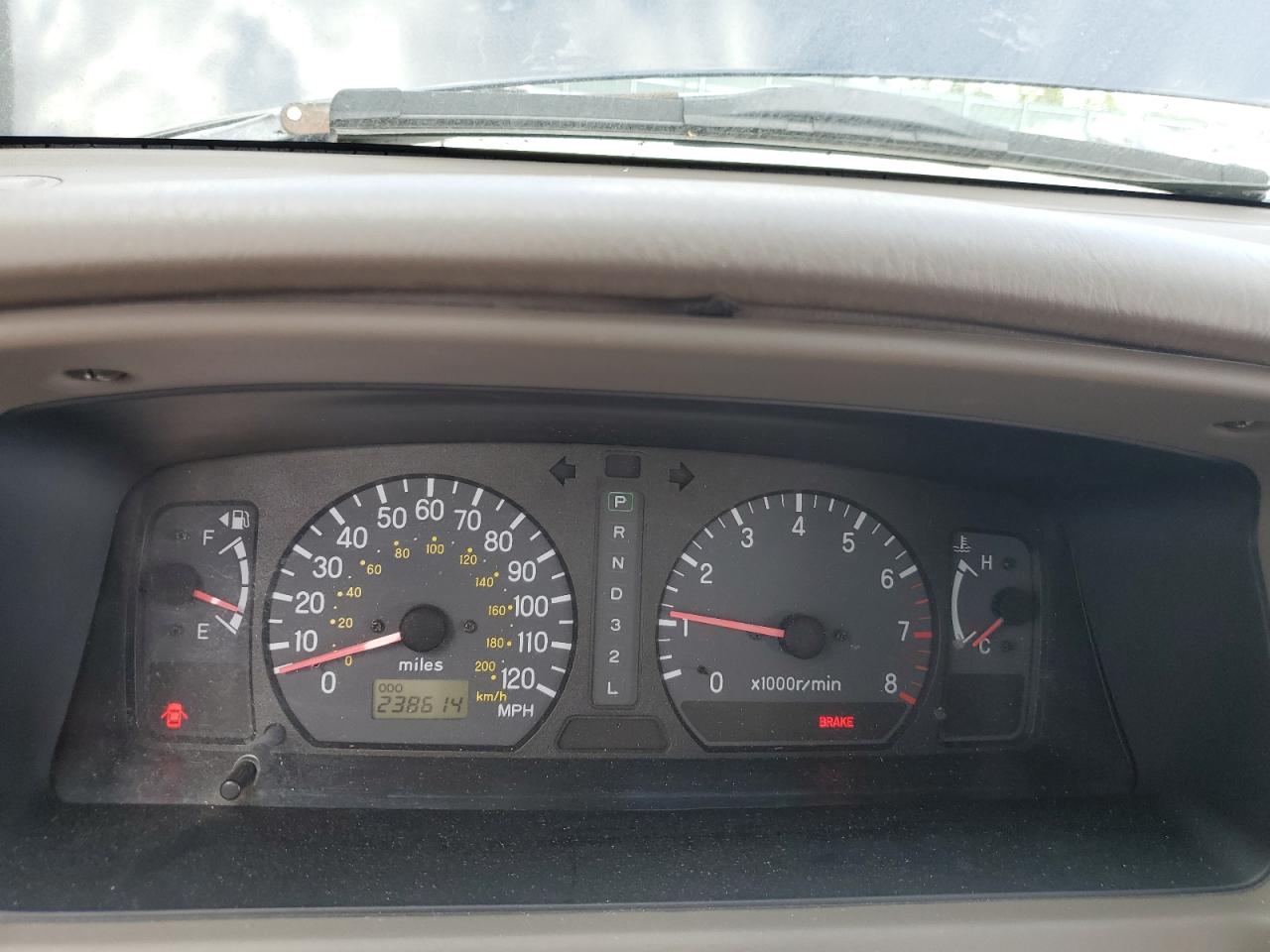 2000 Mitsubishi Montero Sport Limited Black vin: JA4MT41R9YP052351