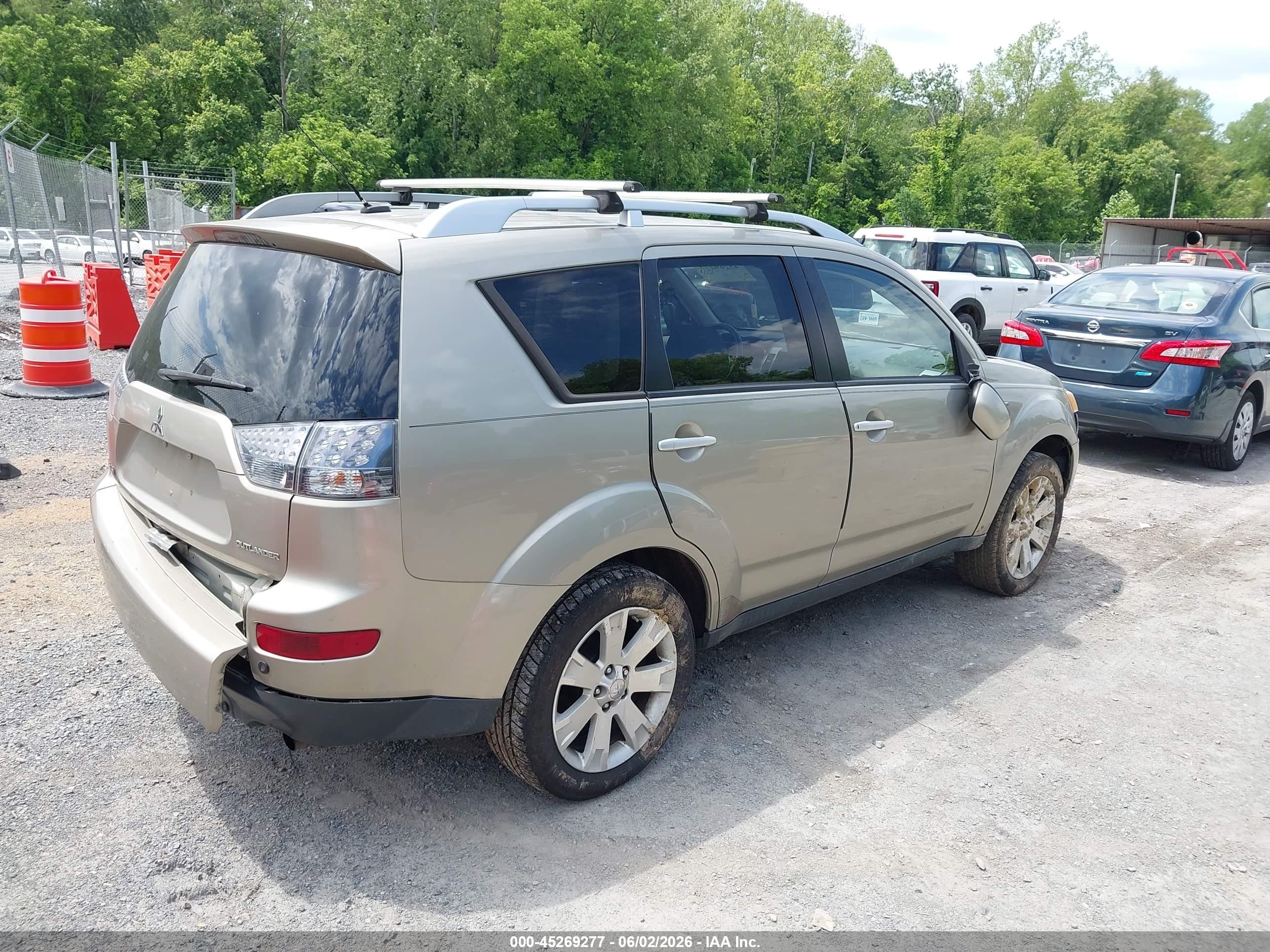 2008 Mitsubishi Outlander Xls Beige vin: JA4MT41X68Z002669