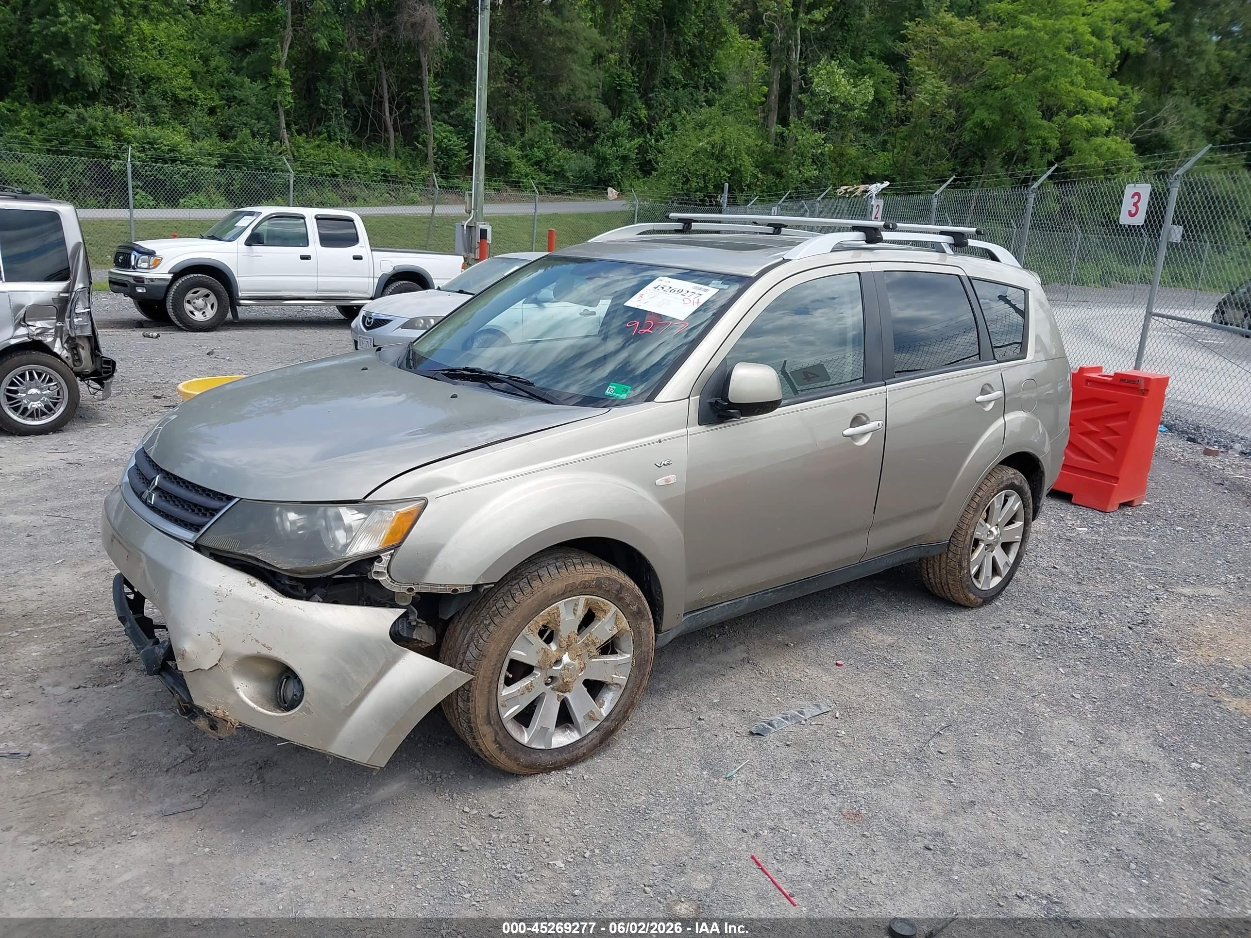 2008 Mitsubishi Outlander Xls Beige vin: JA4MT41X68Z002669