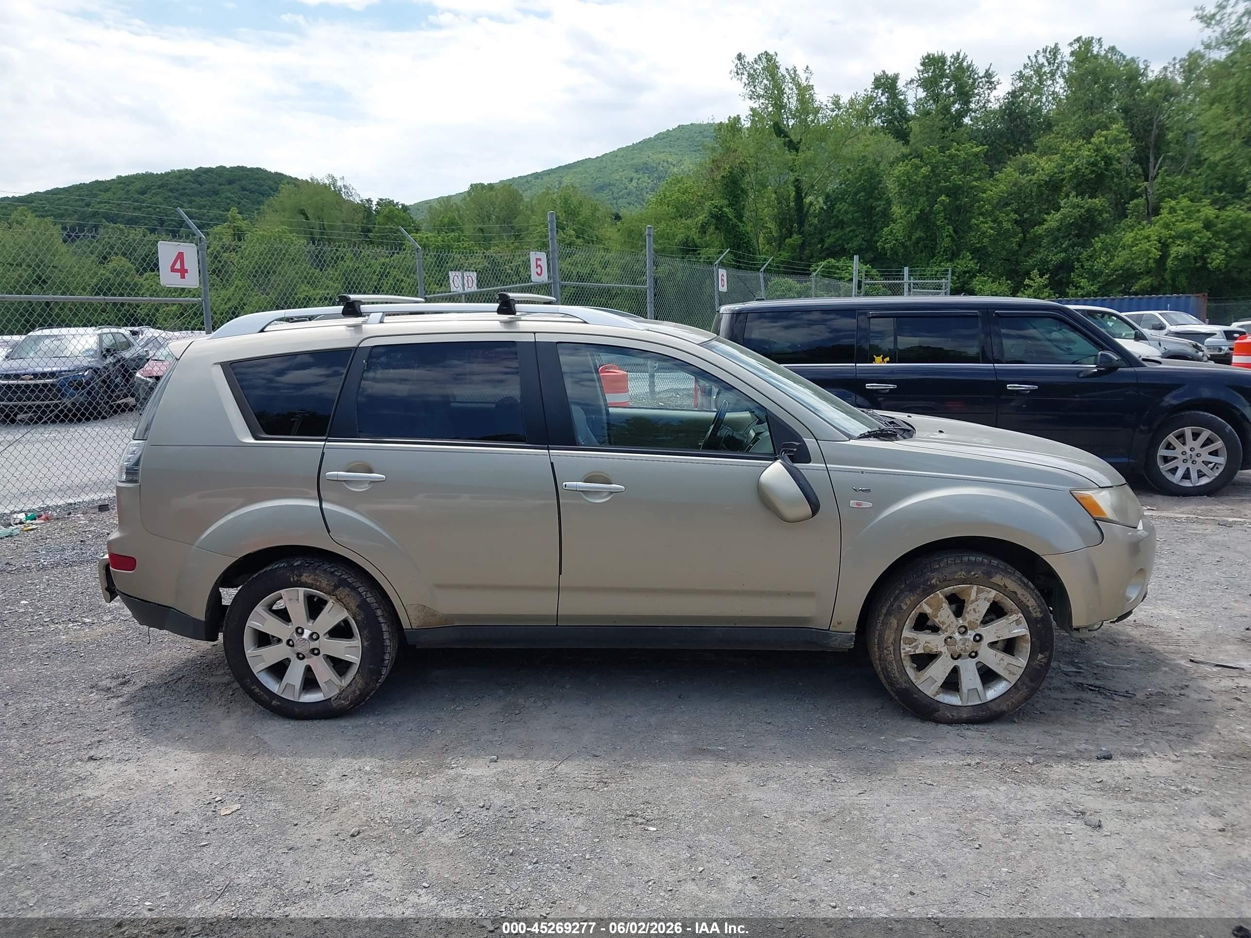 2008 Mitsubishi Outlander Xls Beige vin: JA4MT41X68Z002669