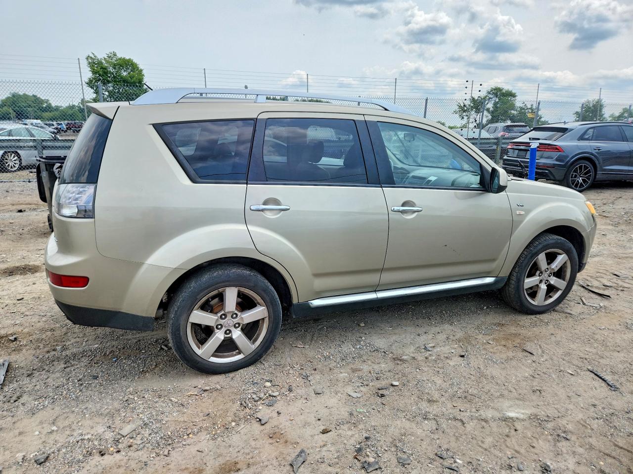 2009 Mitsubishi Outlander Xls Beige vin: JA4MT41X99Z013862