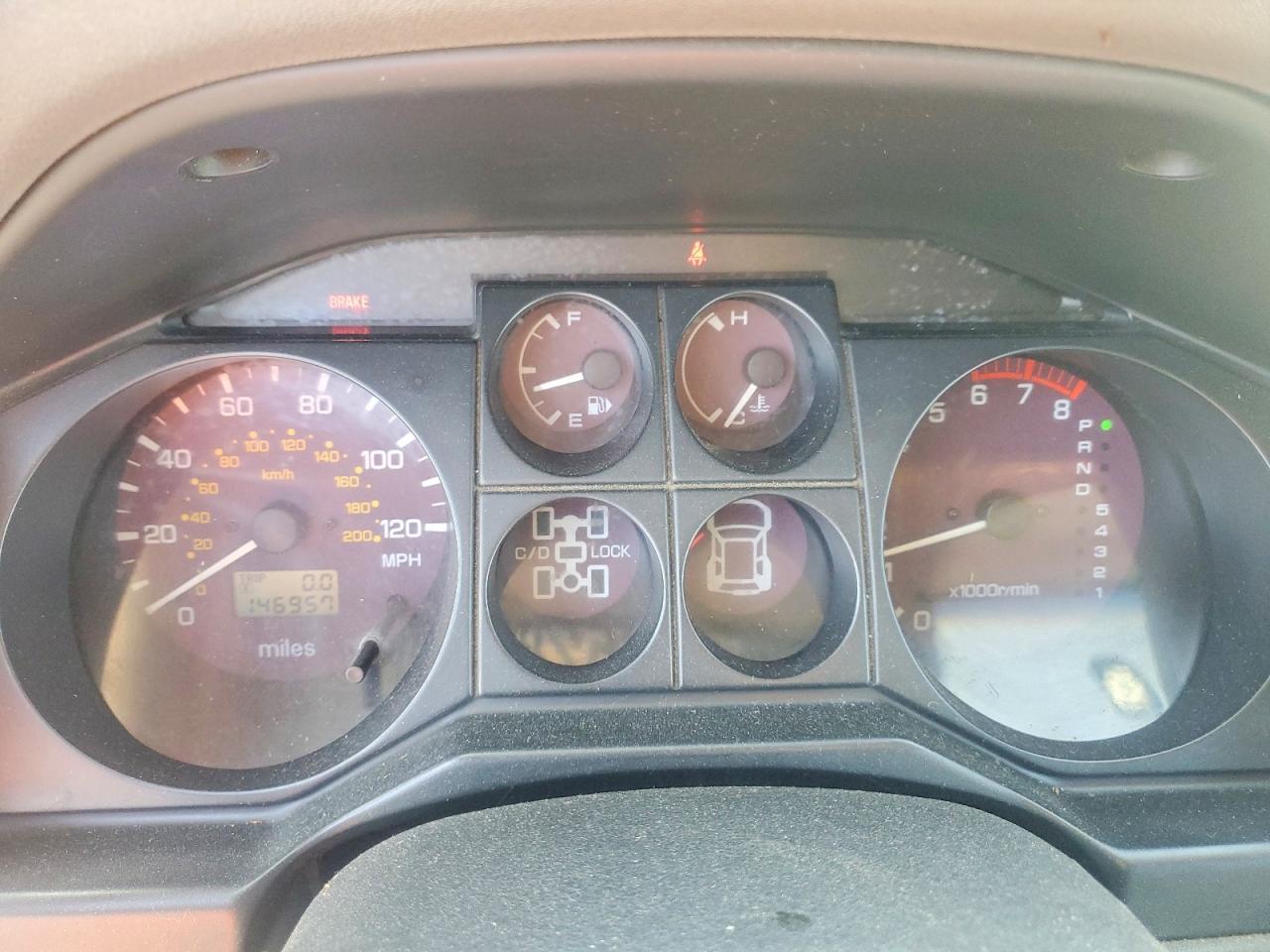 2002 Mitsubishi Montero Limited Black vin: JA4MW51R42J071638