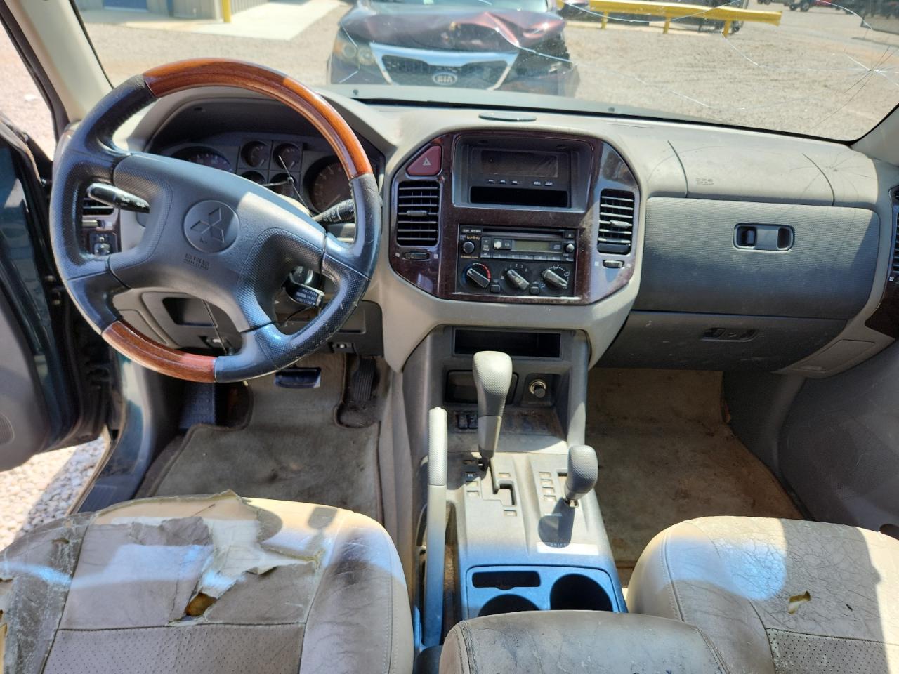 2002 Mitsubishi Montero Limited Green vin: JA4MW51R52J005101