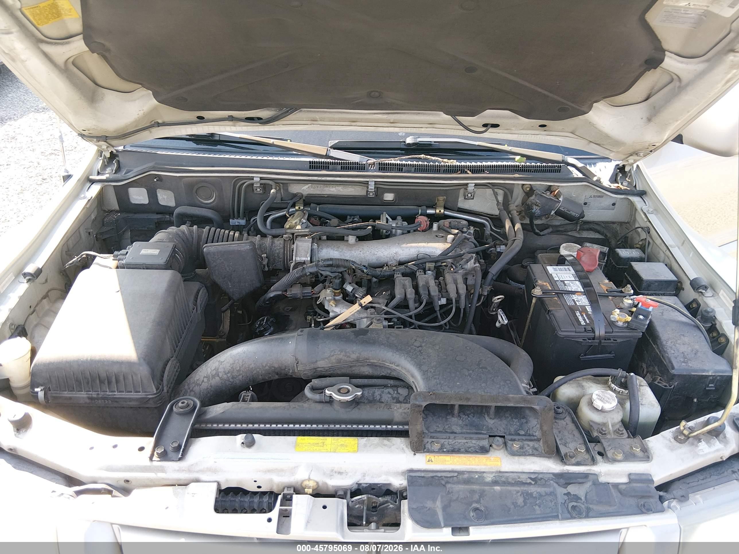 2002 Mitsubishi Montero Limited Золотой vin: JA4MW51R52J023601