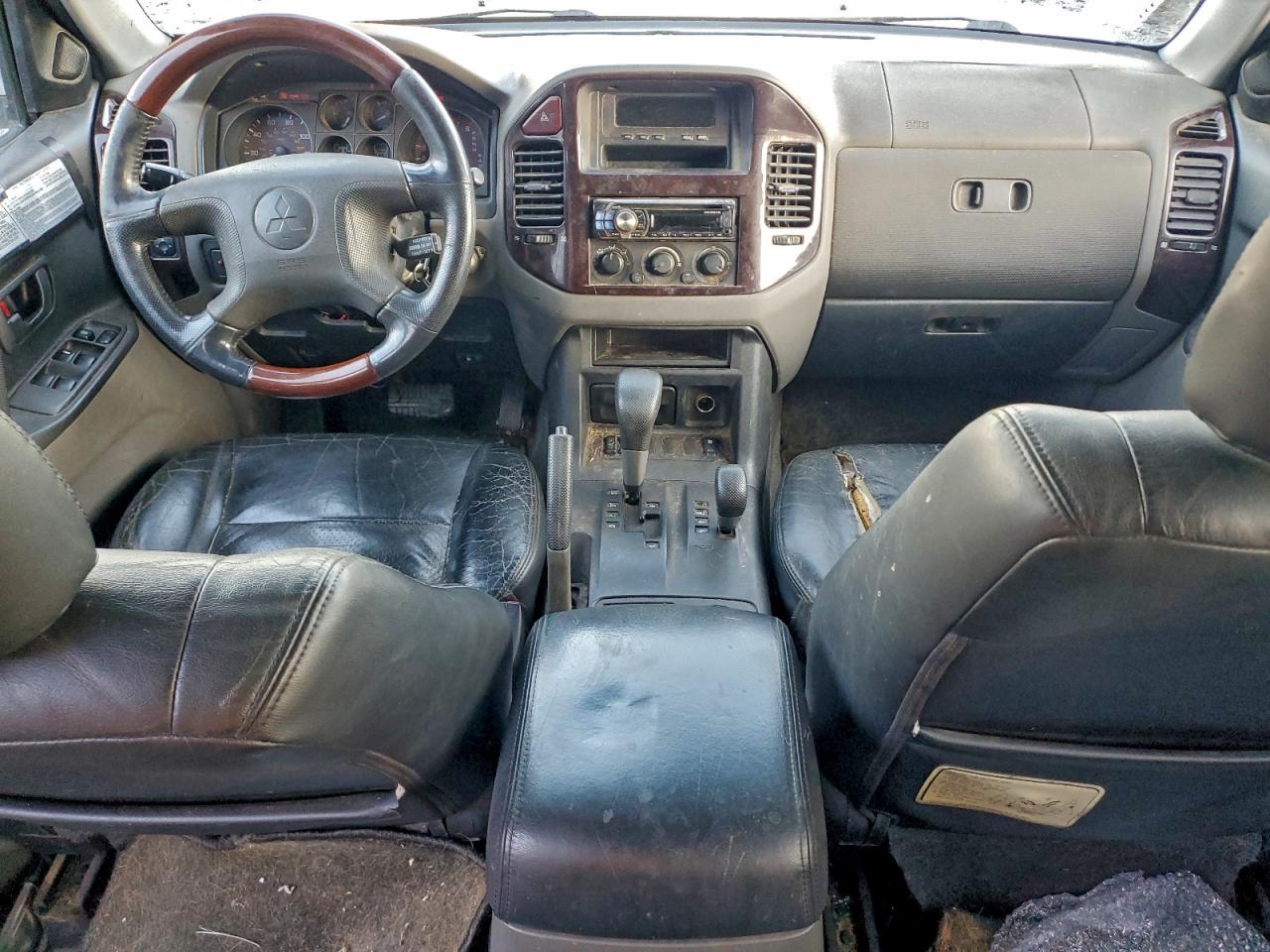 2002 Mitsubishi Montero Limited Silver vin: JA4MW51R72J058012