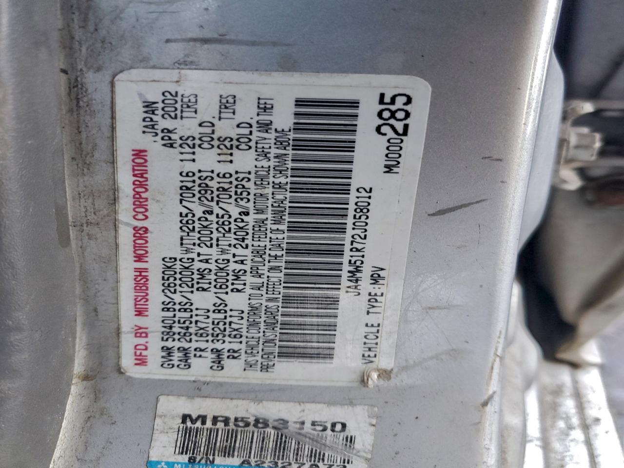 2002 Mitsubishi Montero Limited Silver vin: JA4MW51R72J058012