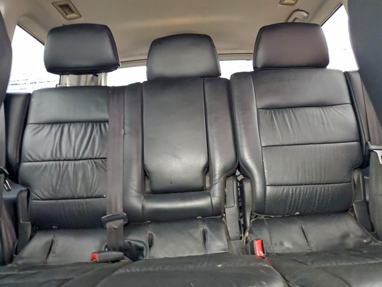 2004 Mitsubishi Montero Limited Серебряный vin: JA4MW51S04J010695