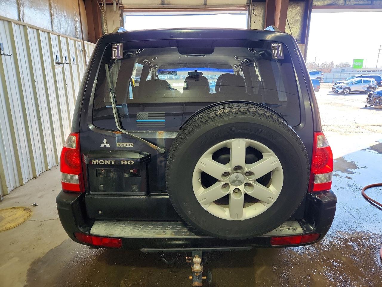 2005 Mitsubishi Montero Limited Black vin: JA4MW51S15J001053