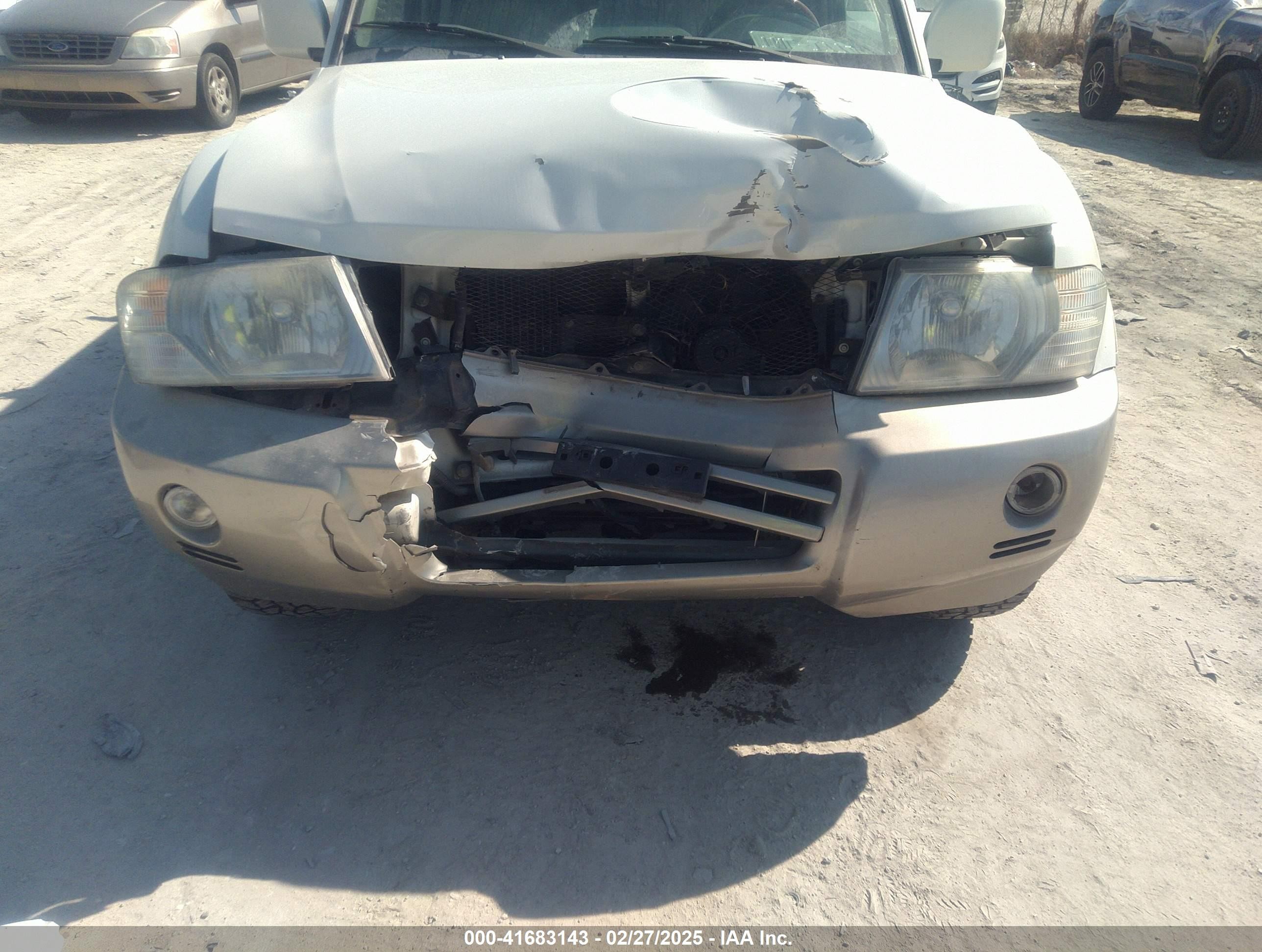 2006 Mitsubishi Montero Limited White vin: JA4MW51S16J003757